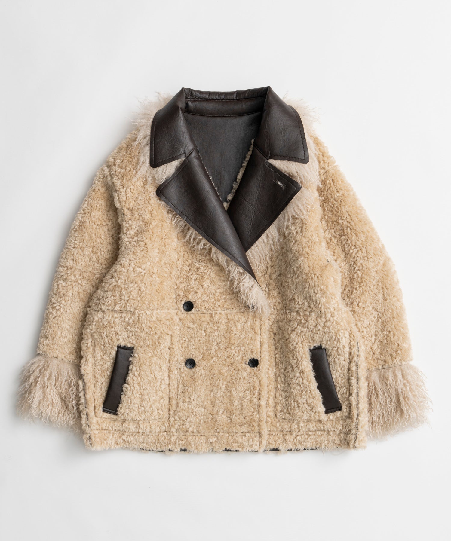 【26WINTER PRE-ORDER】Double-Breasted Vegan Shearling Coat