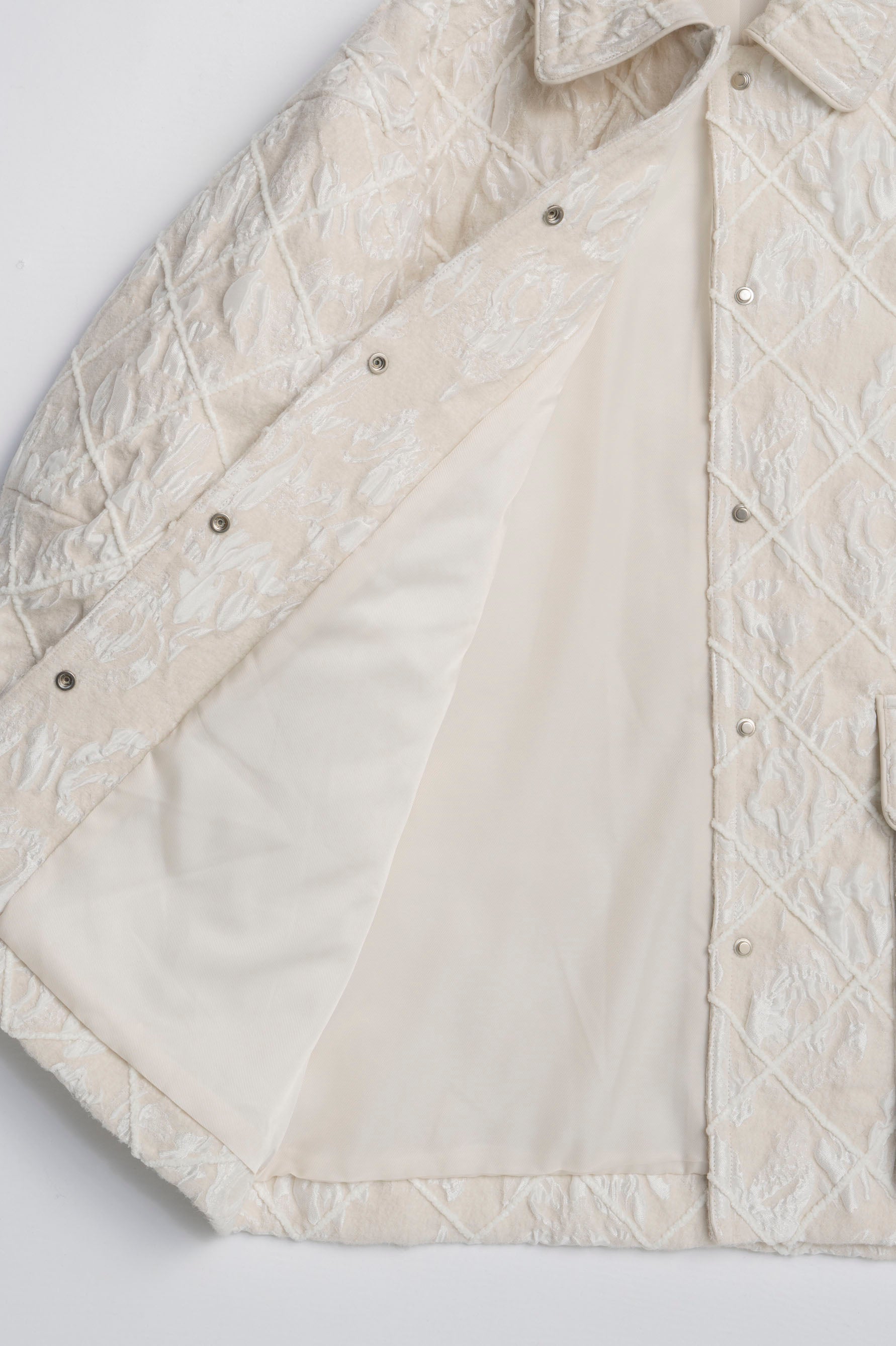 [25WINTER PRE-ORDER] Multi Fabric Mole Quilted Blouson