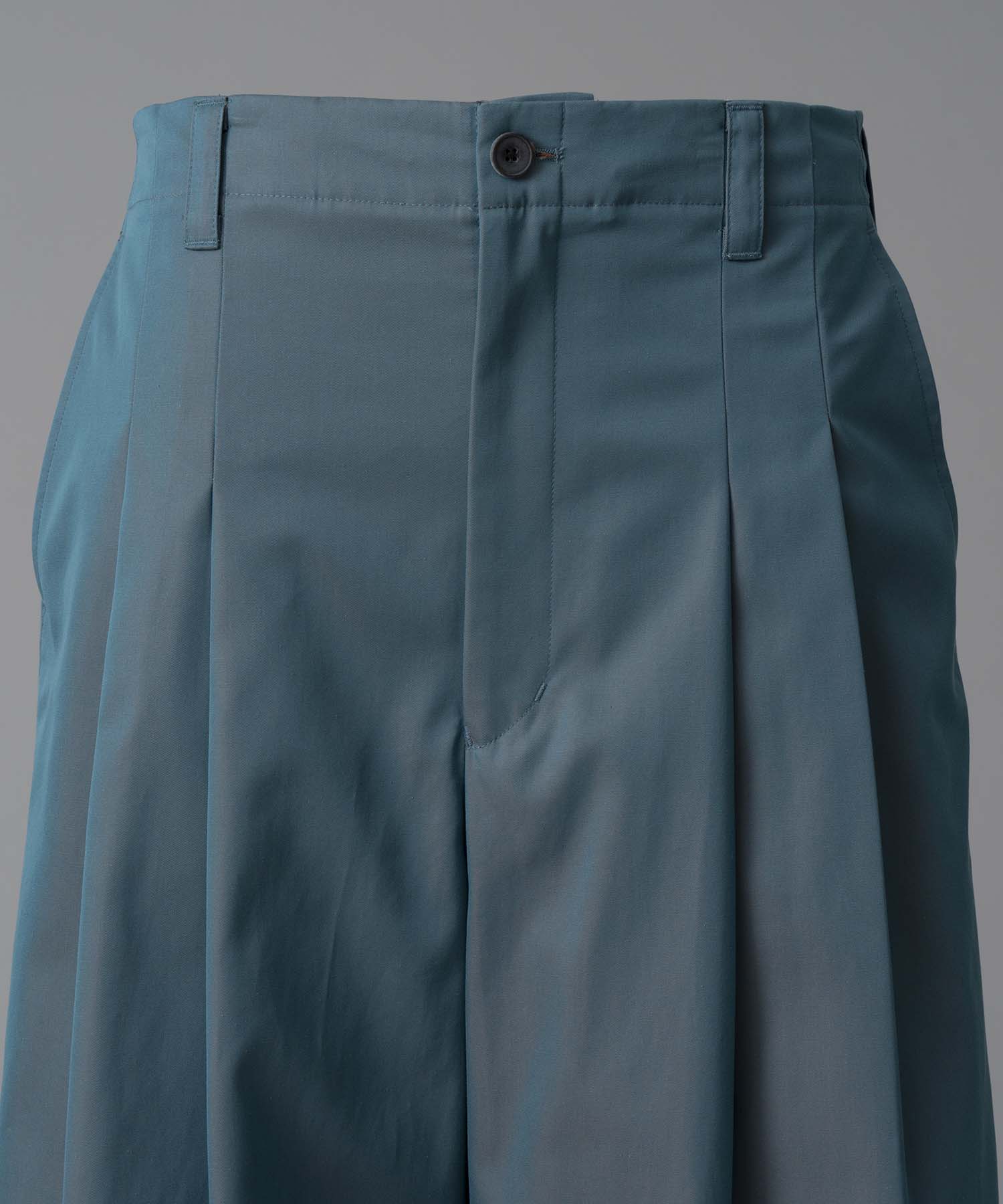 120/2/2/2/2/2/SUVIN COTTON GABARDINE PRIME-WIDE TUO TUCKS PANTS