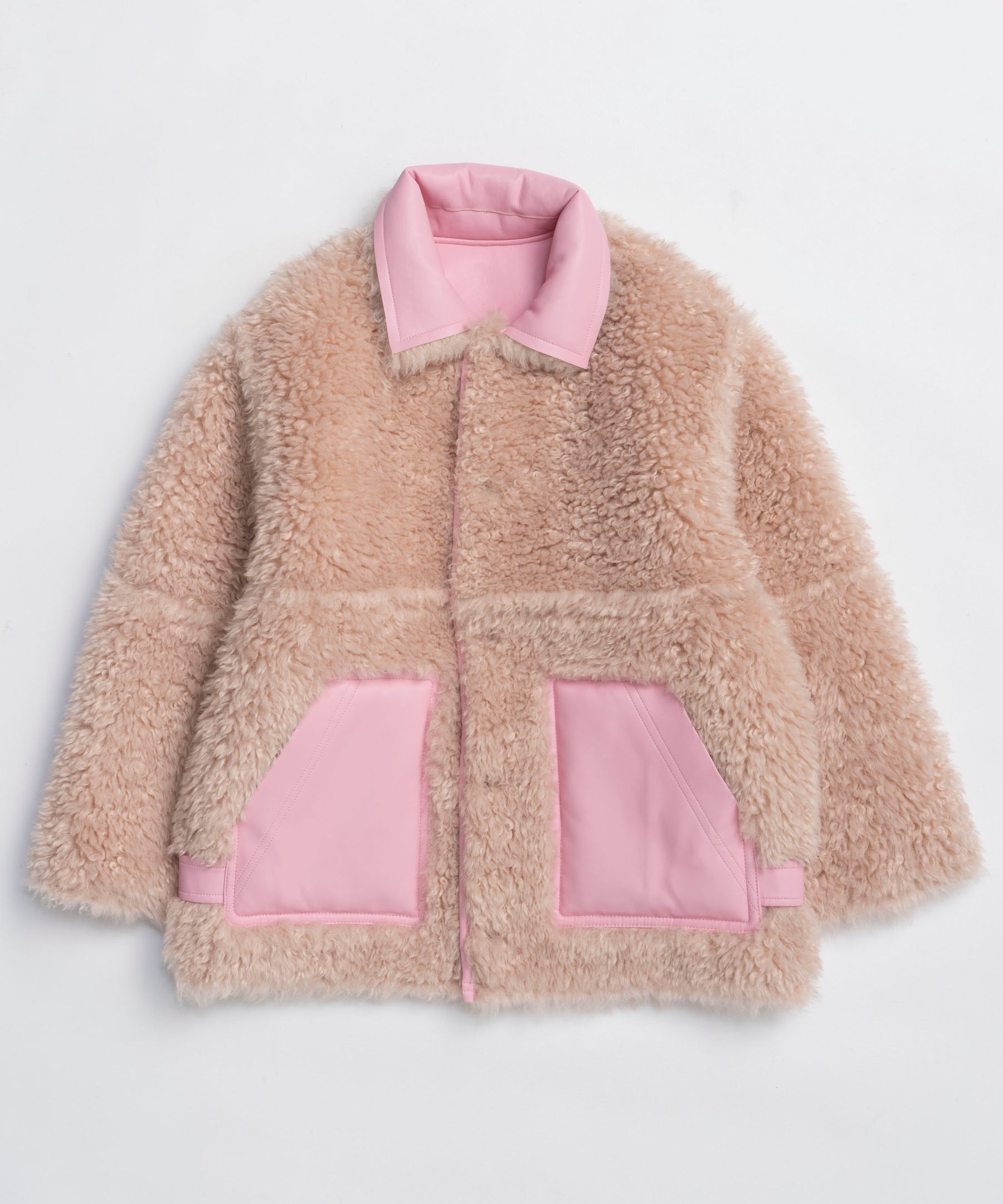[25WINTER PRE-ORDER] Reversible Mouton Coat