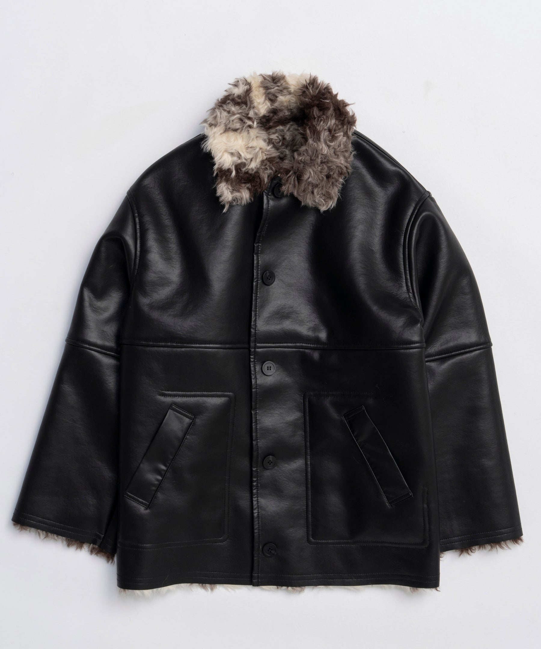 [25WINTER PRE-ORDER] Reversible Mouton Coat