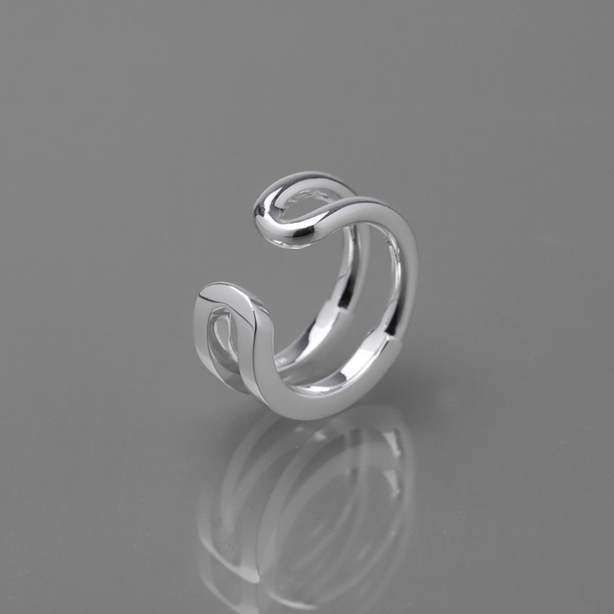 25AW PRE-ORDER】【Made In YAMANASHI Jewelry】〇□ Loop Ear Cuff