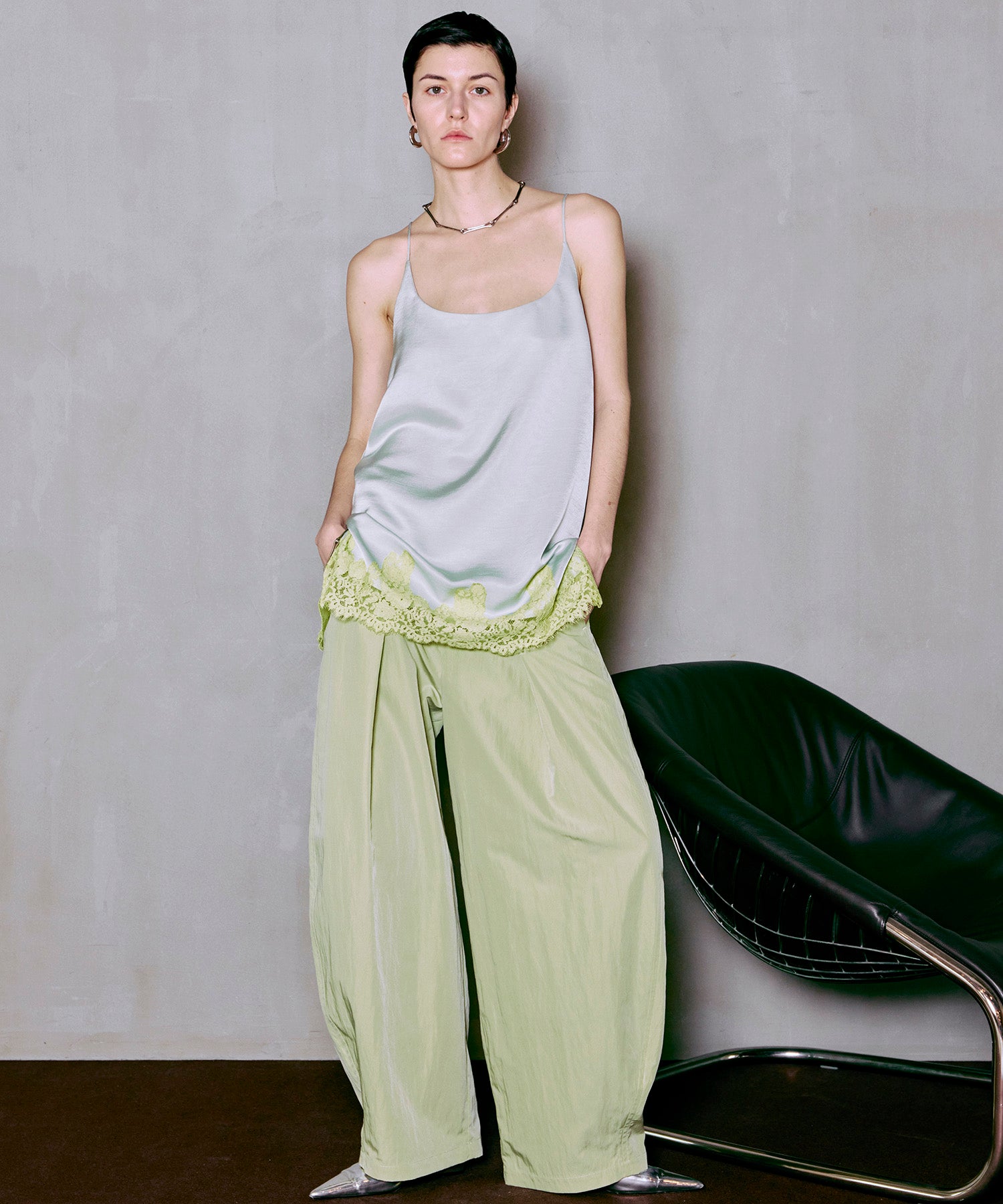 Tuck Cocoon Color Pants