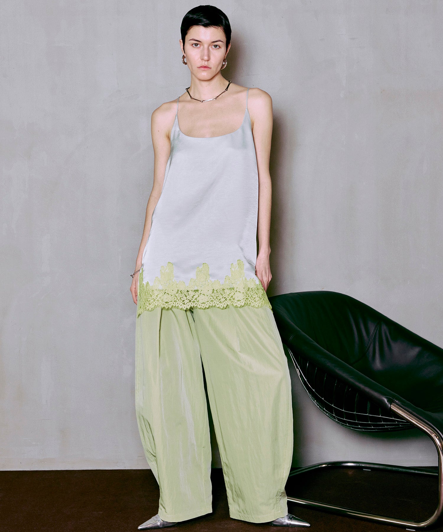 Tuck Cocoon Color Pants