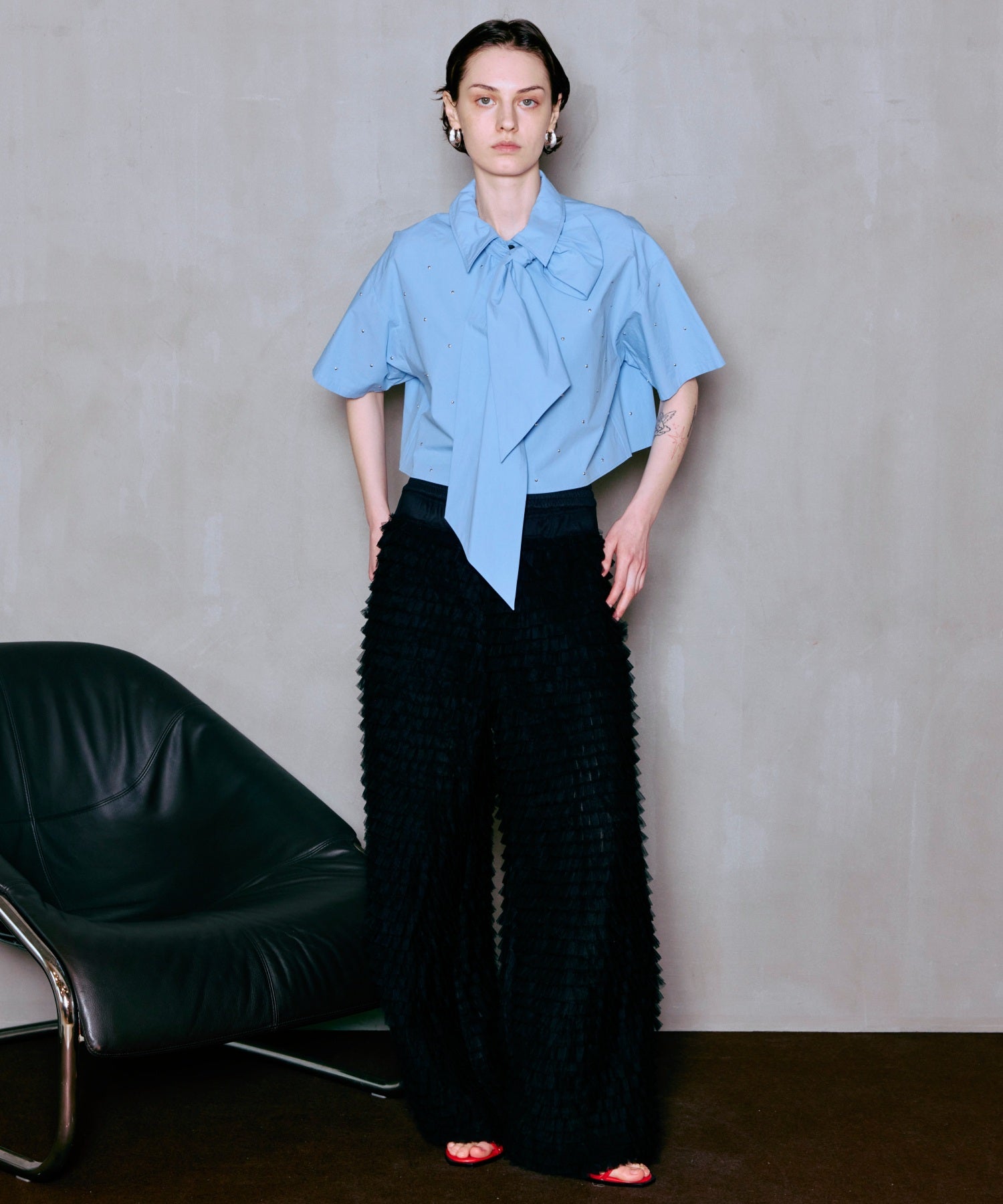 [2026Summer PRE-ORDER]Studded Half-Sleeve Bow Tie Shirt