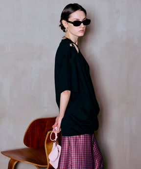 不对称垂坠 T 恤