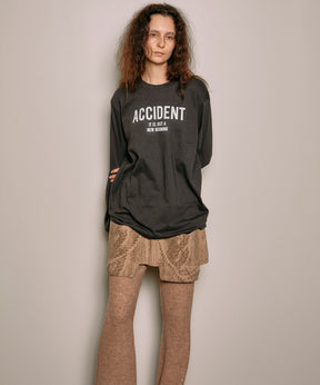 【SALE】ACCIDENT Handouted Long Sleeve T-shirt