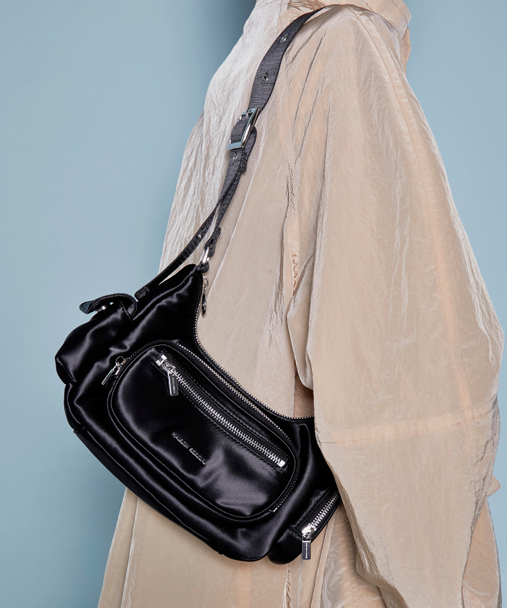 Out Pocket shoulder Bag
