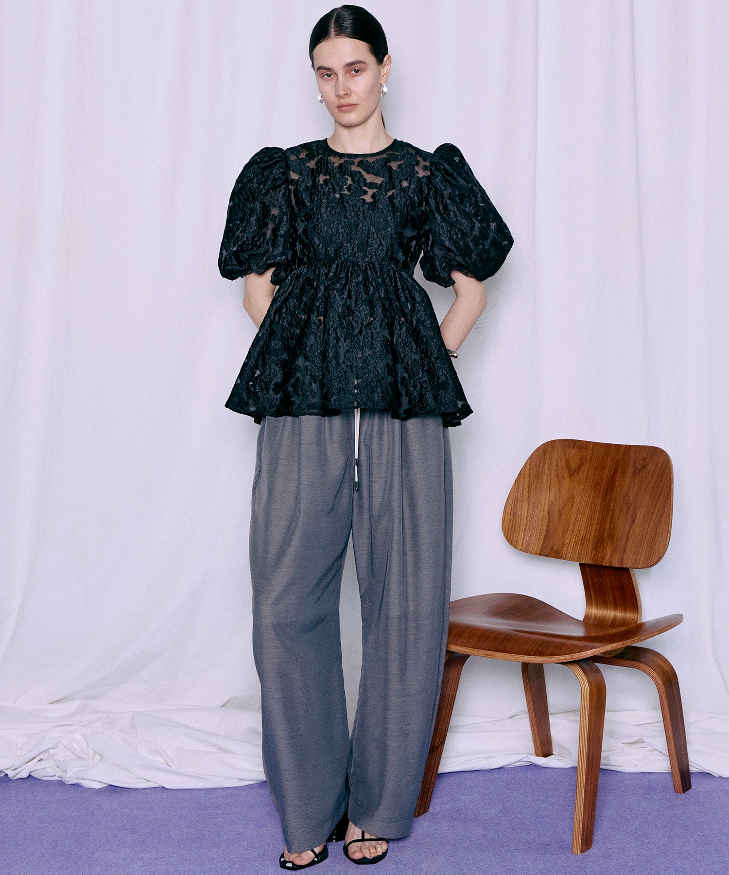 [2026Summer PRE-ORDER] Sheer Flower Jacquard Blouse