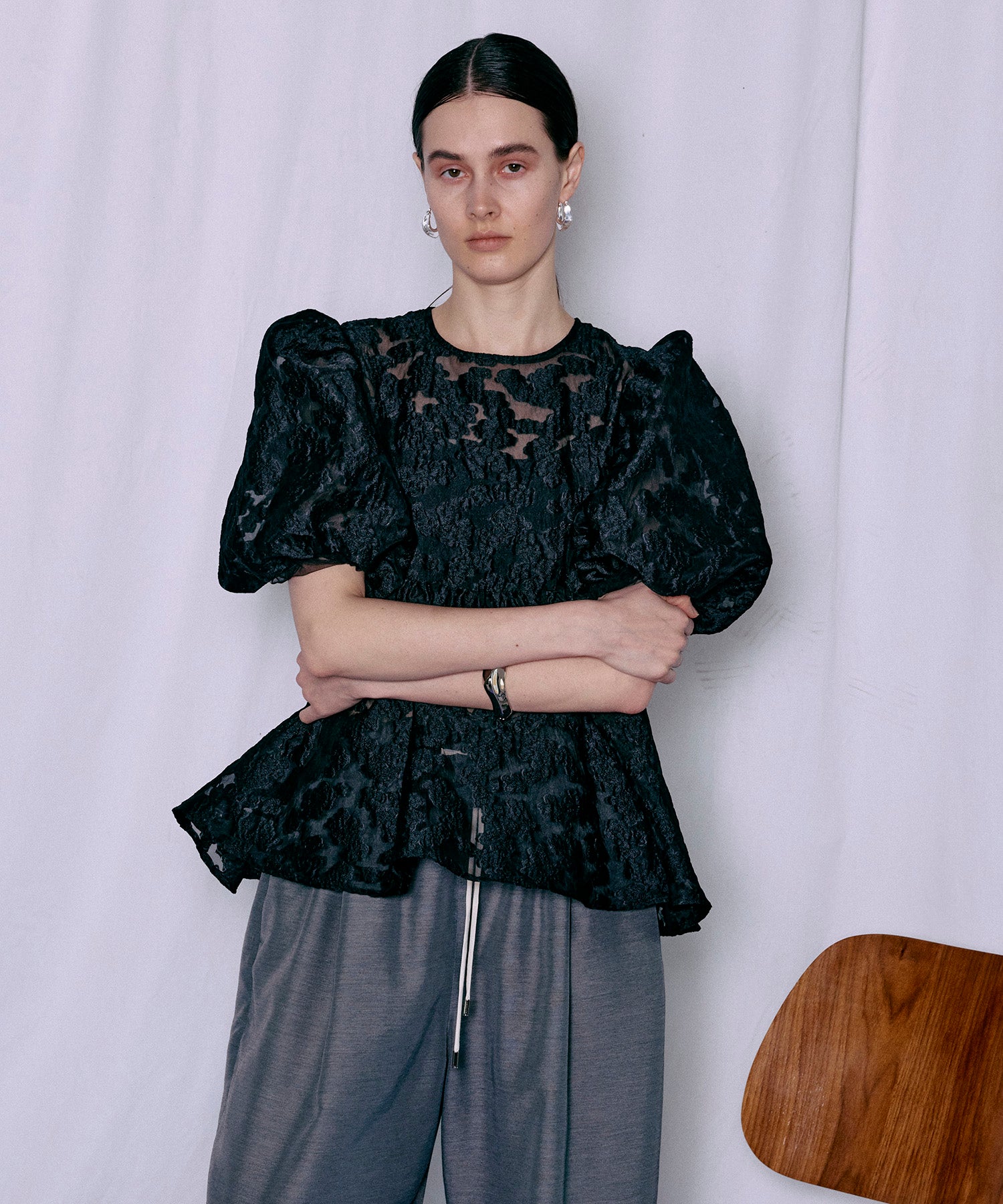 [2026Summer PRE-ORDER] Sheer Flower Jacquard Blouse