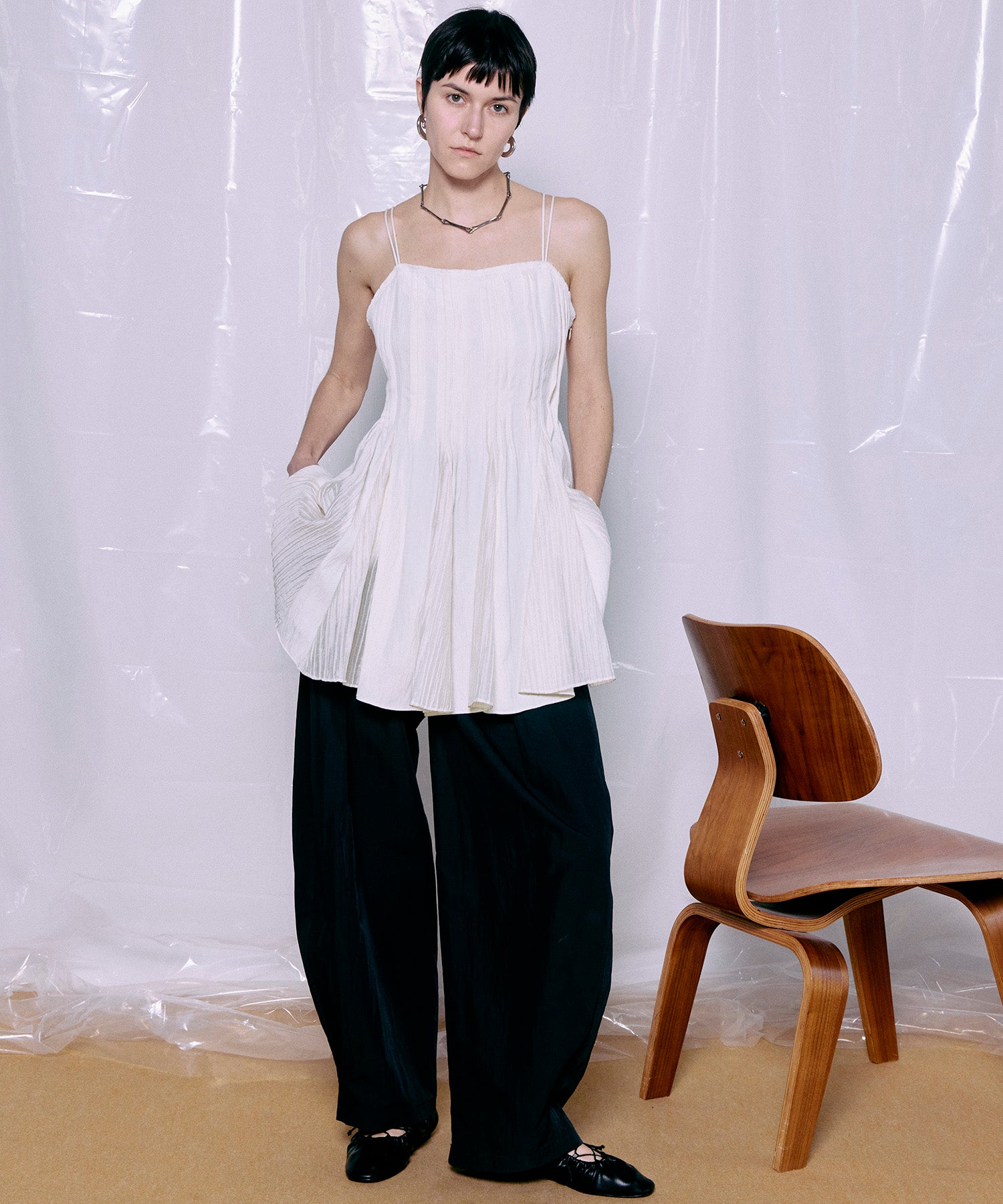 Tuck Cocoon Color Pants