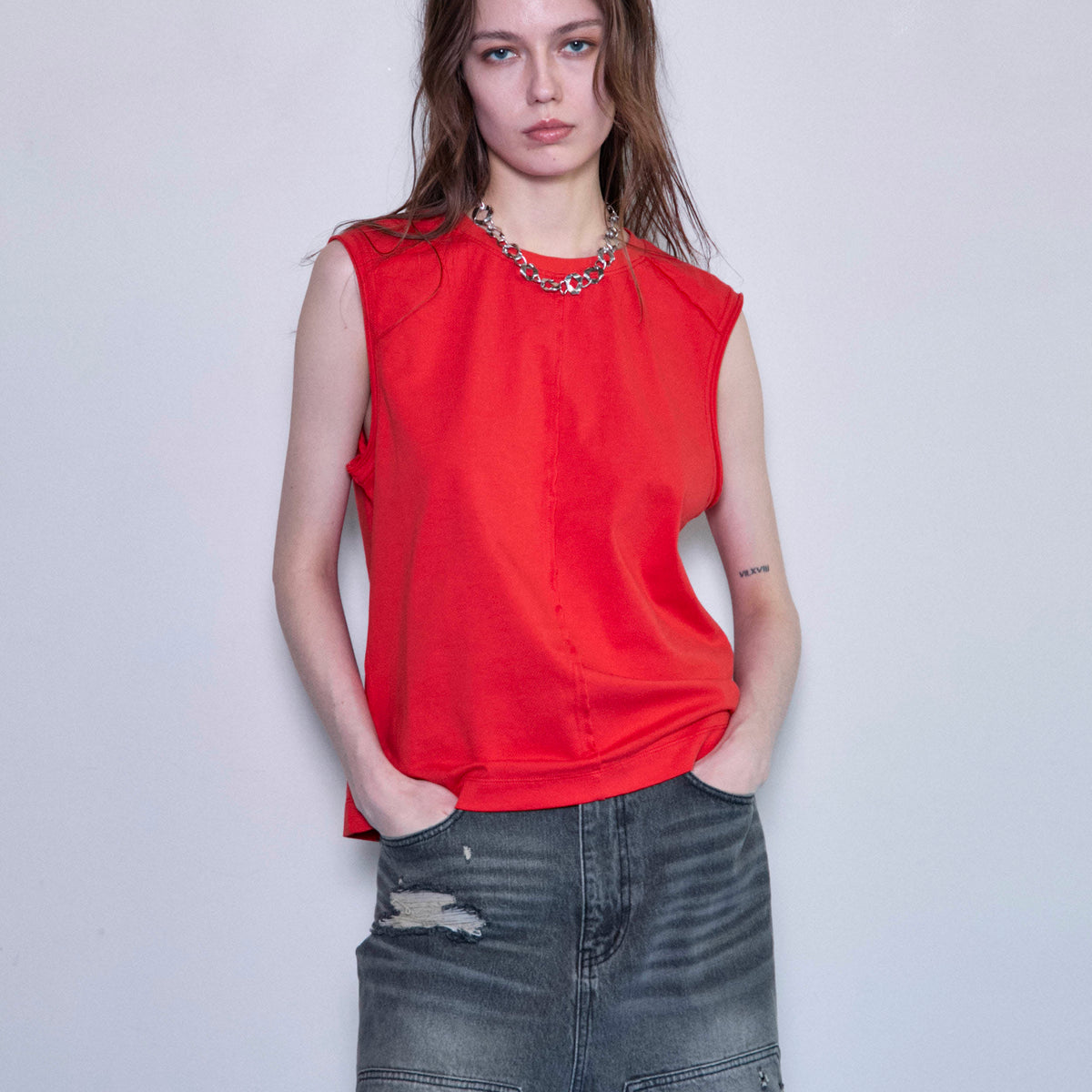 Cutoff Sleeveless Tops