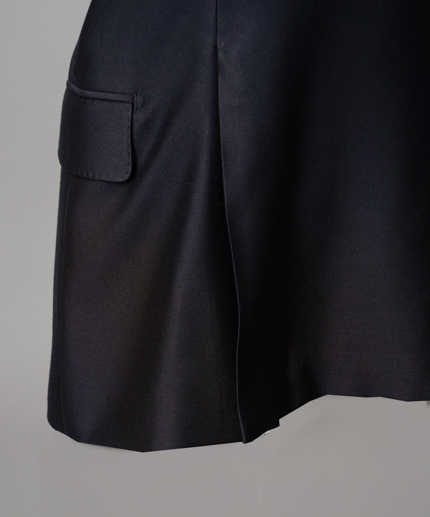 [26SS PRE-ORDER] Silk Wool Dress-Fit Peak Lapel 6B Double-breasted Jacket