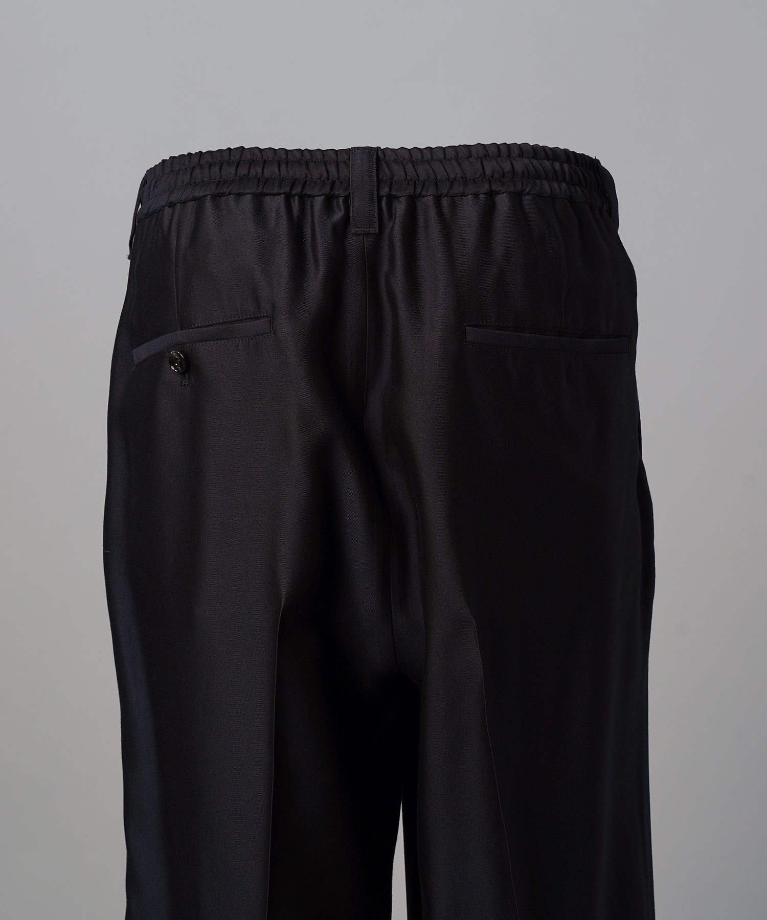 [26SS PRE-ORDER] Clear Trichotine Two-tuck Prime-Wide Slacks
