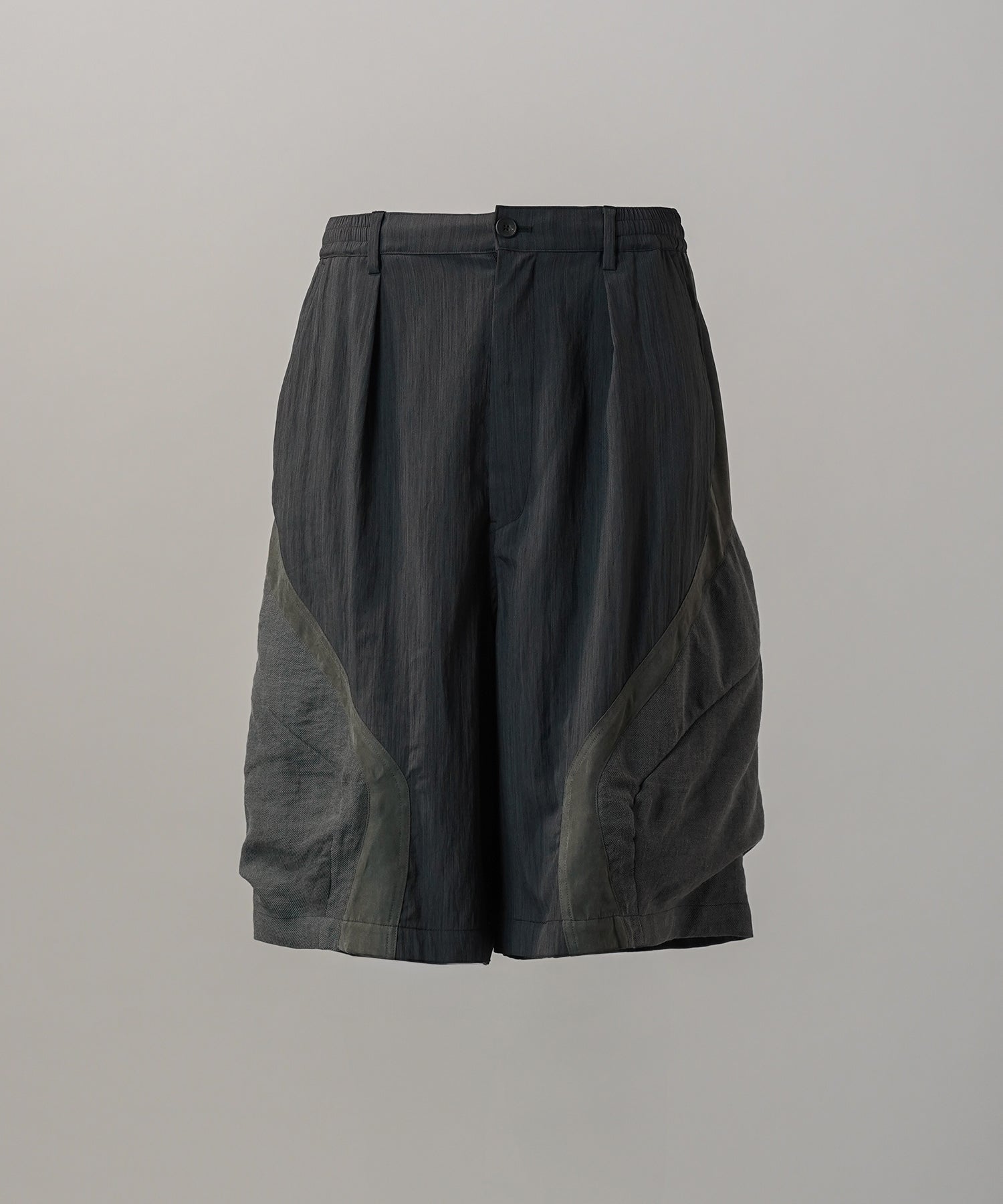 【26SS PRE-ORDER】3D Pocket Curve Switching Prime-Wide One-tuck Shorts