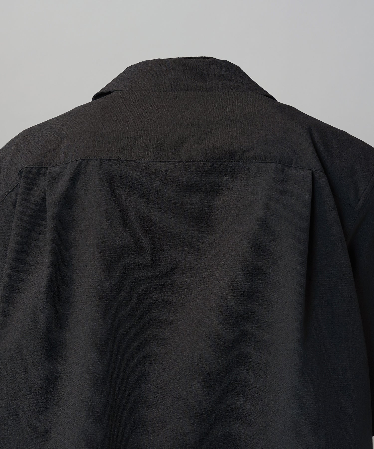 Layering MA-1 Docking Prime-Over Open Collar Short Sleeve Shirt