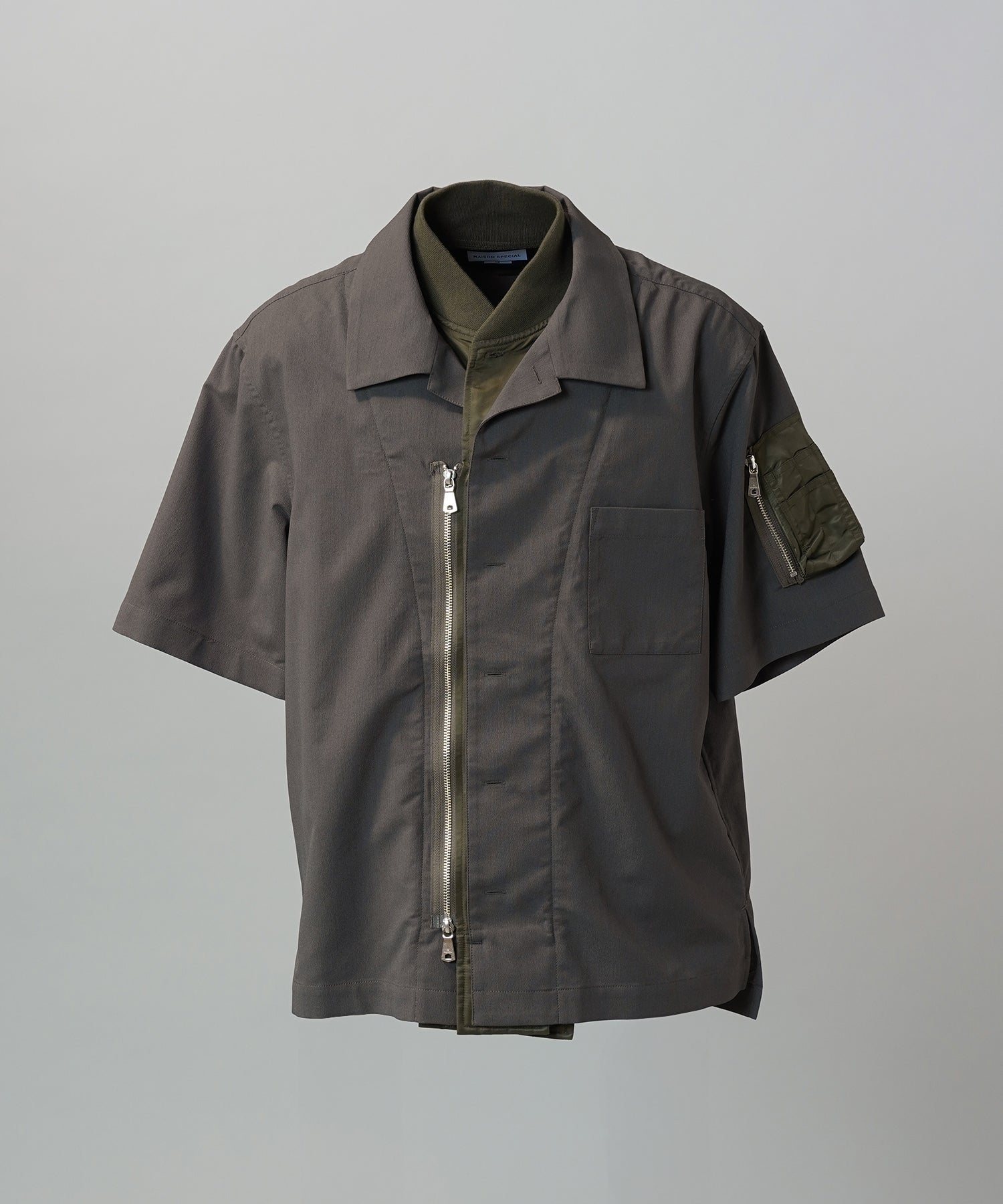 Layering MA-1 Docking Prime-Over Open Collar Short Sleeve Shirt