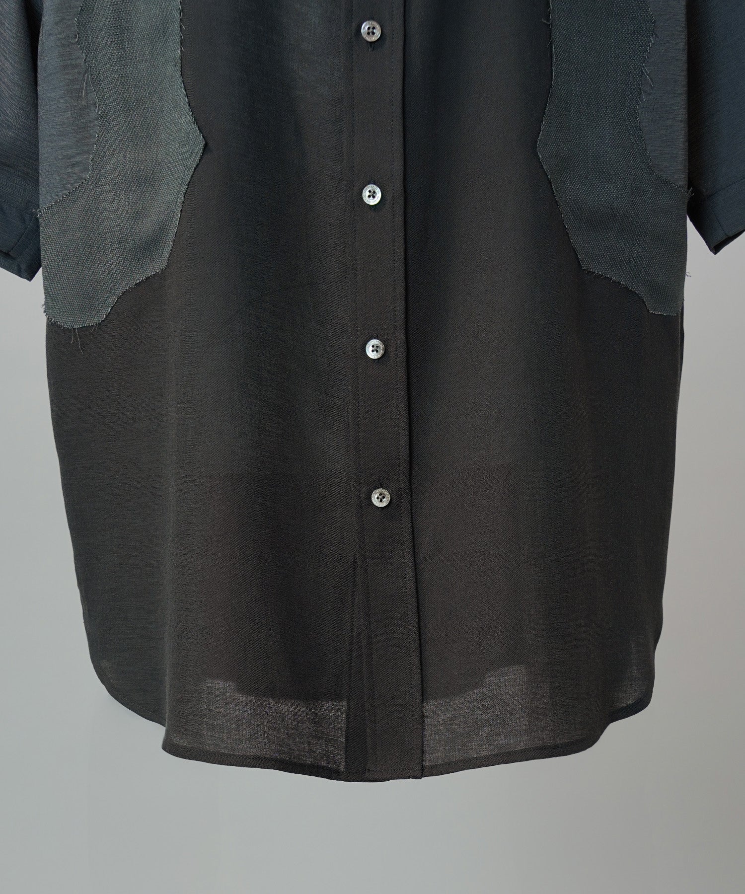 Sheer ZIGZAG Switching Prime-Over Short Sleeve Shirt