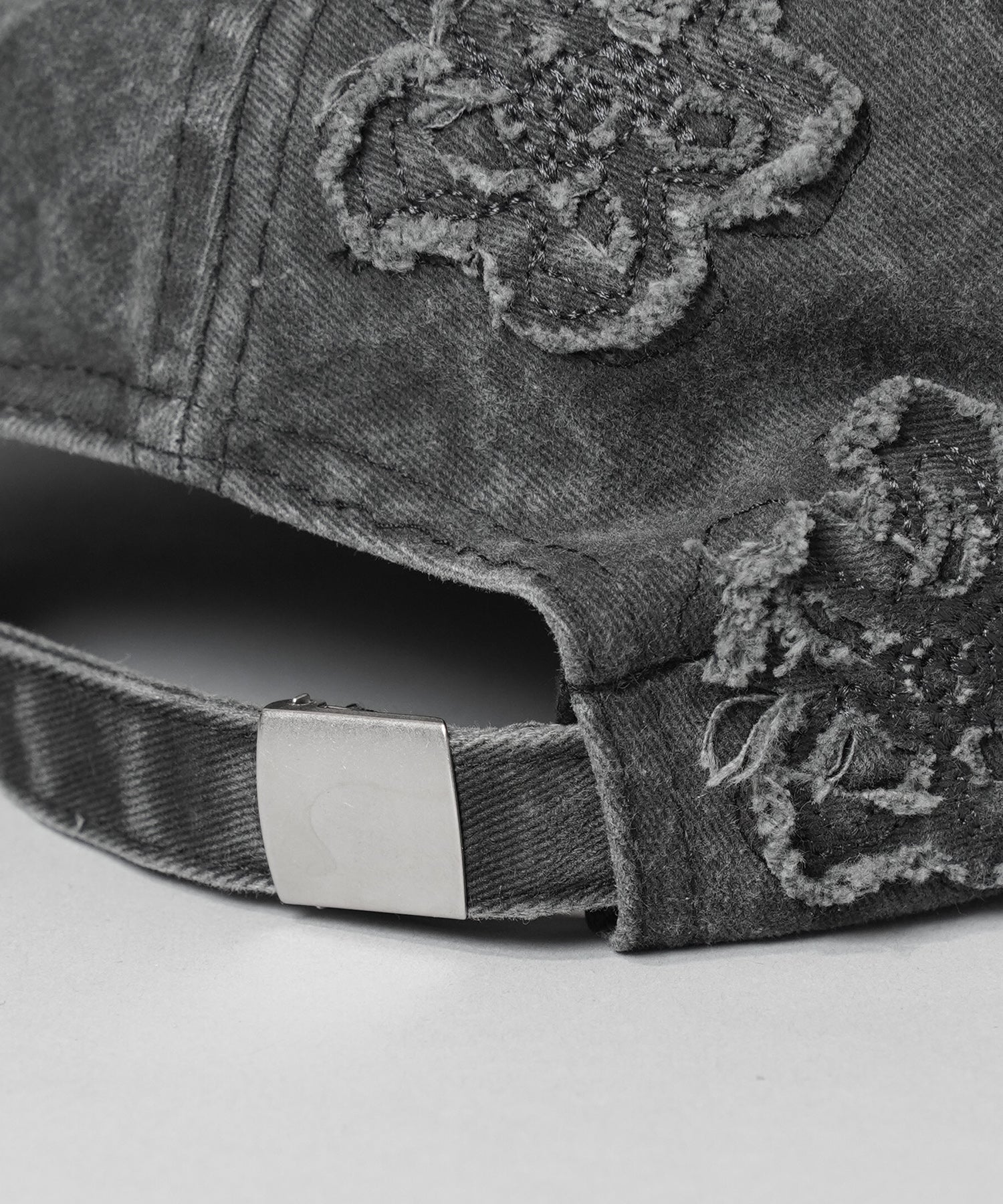 【PRE-ORDER】Fade Motif Damaged Flower Pattern 6P Cap