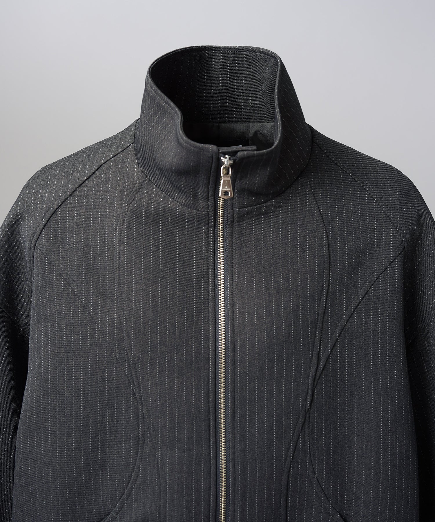 [26AW PRE-ORDER] Curve Switching Prime-Over Stand Collar Blouson