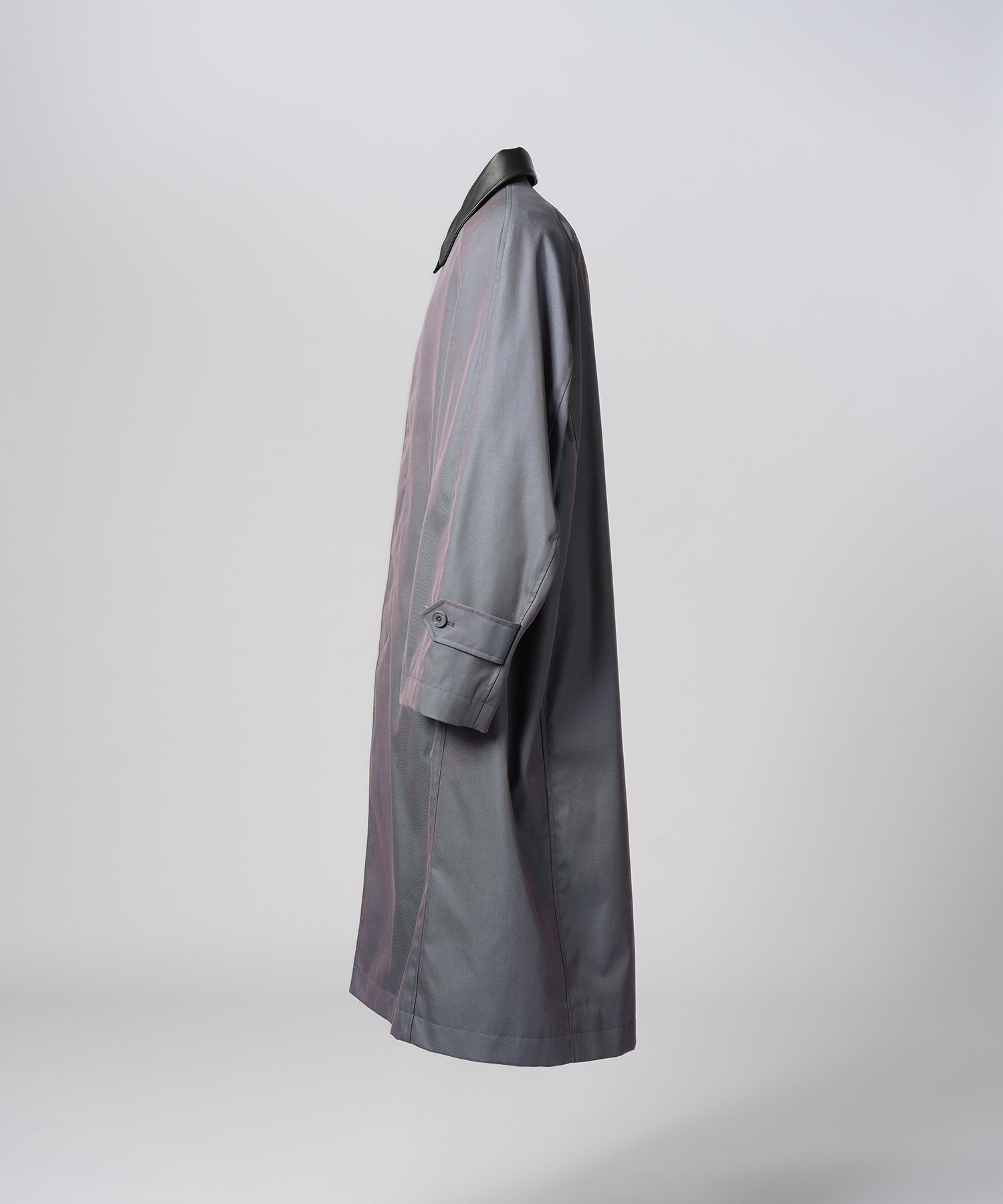 【26AW PRE-ORDER】120/2/2 Suvin Cotton Gabardine Prime-Over Leather Collar Balmacaan Coat