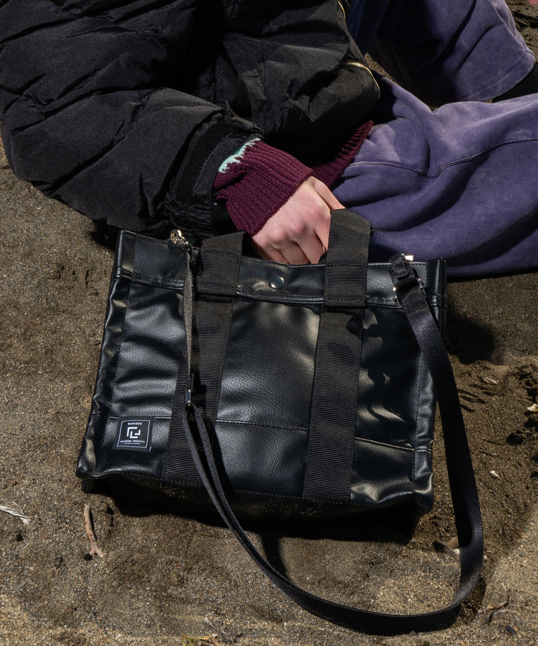 Aluminum Bonded Leather Shoulder Bag