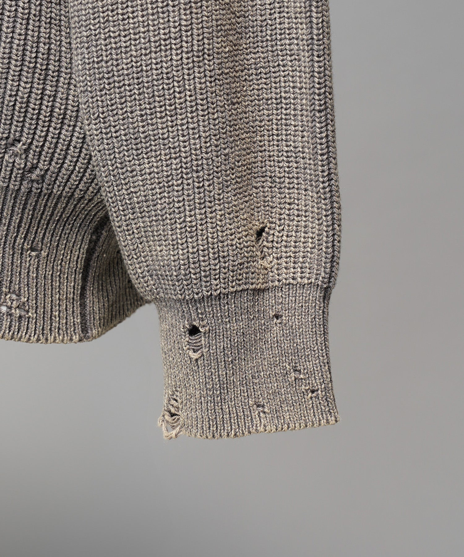 【26SS PRE-ORDER】【EVANGELION for MAISON SPECIAL】Prime-Over Crew Neck Distressed Knit