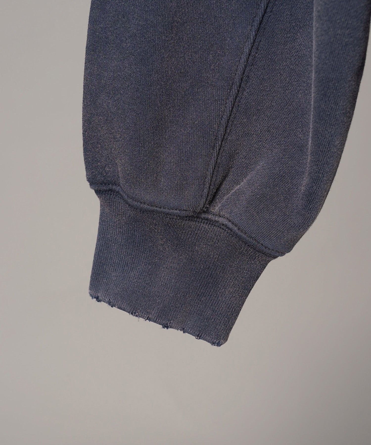 【MOVIE SERIES】「SESAME STREET」- Elmo - Prime-Over Crew Neck Sweatshirt