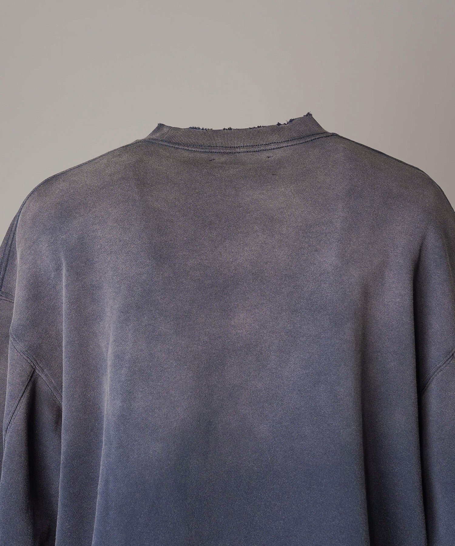 【MOVIE SERIES】「FANTASIA」- STAR HEART - Prime-Over Crew Neck Sweatshirt