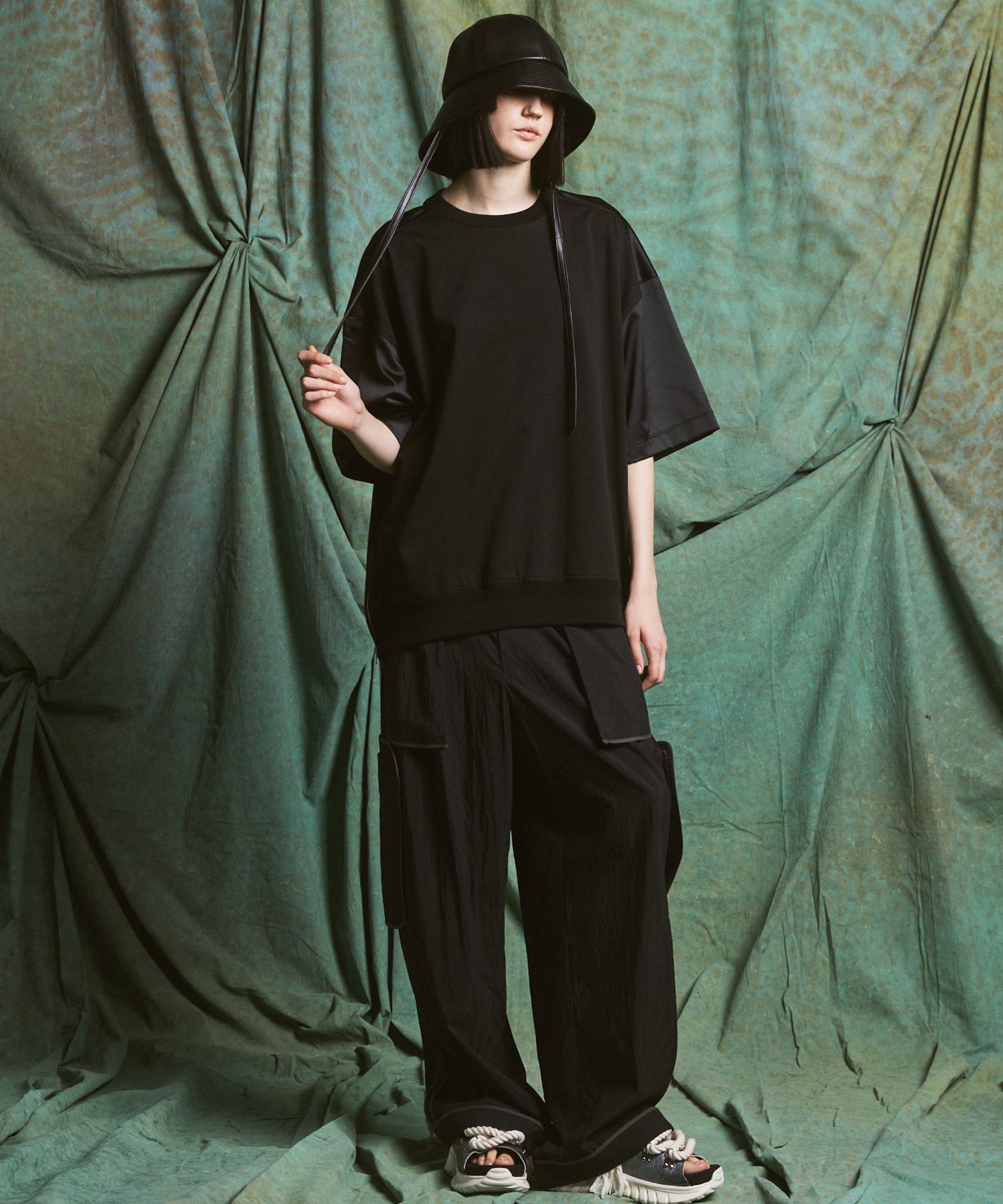 [26SS PRE-ORDER] Airy Striped Gabardine Prime-Wide Two-tuck Pants