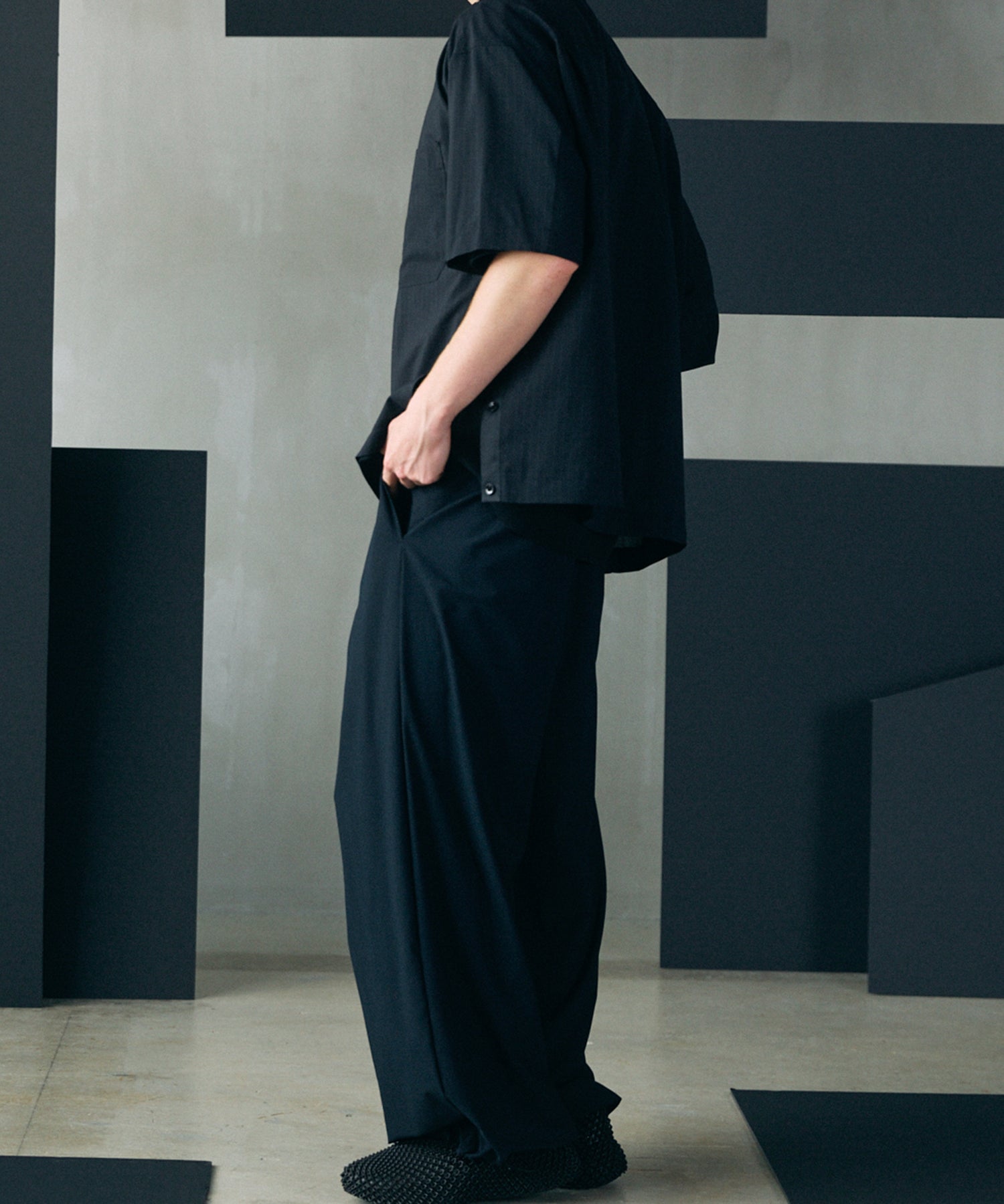 【26SS PRE-ORDER】Airy Striped Gabardine Prime-Wide Two-tuck Pants