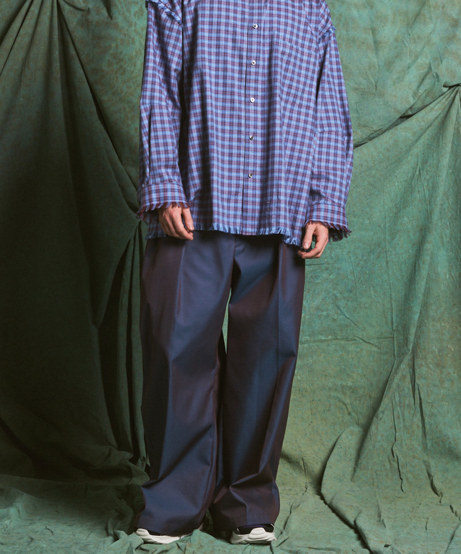 【26AW PRE-ORDER】120/2/2 Suvin Cotton Gabardine Prime-Wide Two-Tuck Pants