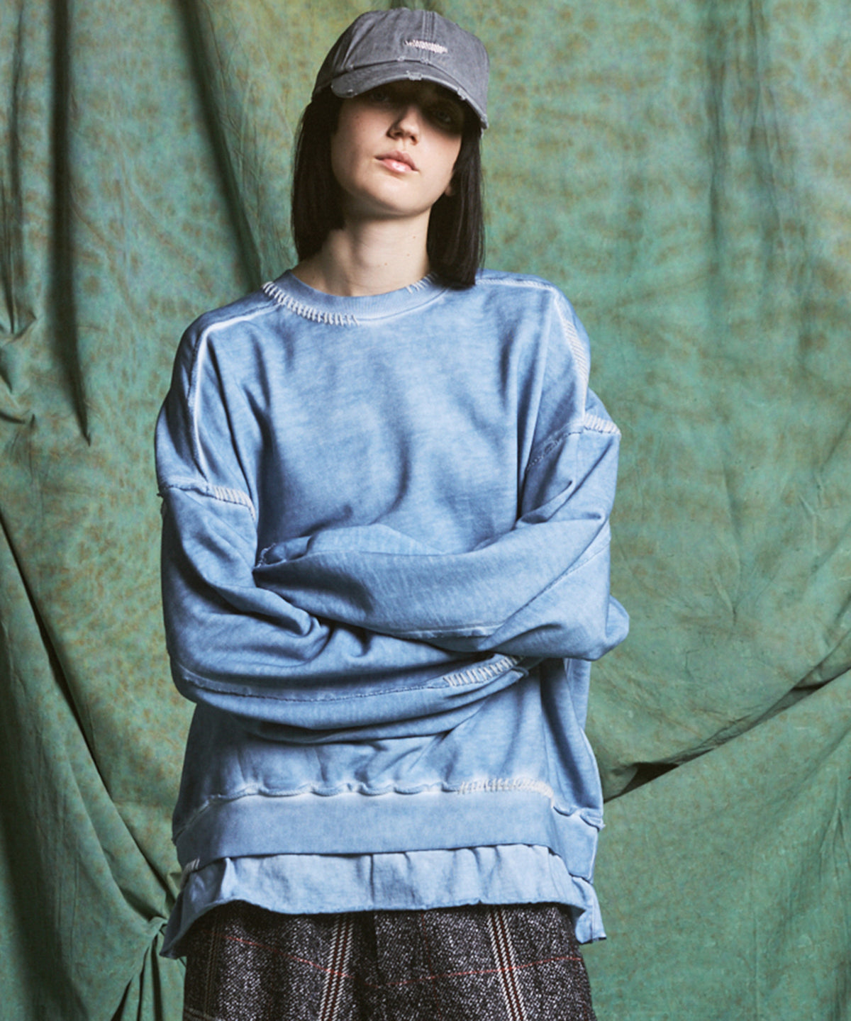 Heavy-Weight Sweat Embroidery Damage Over-Dye Crew Neck Pullover