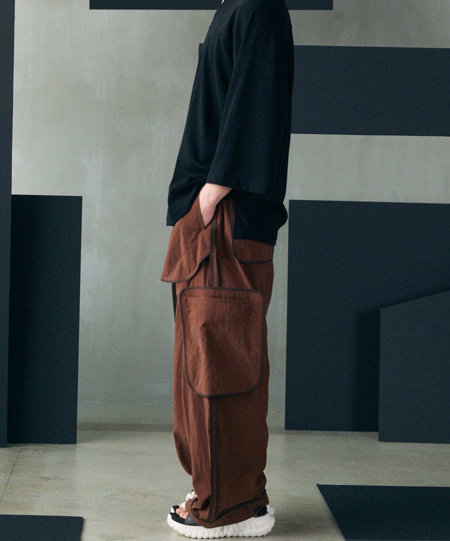 [26SS PRE-ORDER] Airy Striped Gabardine Prime-Wide Two-tuck Pants