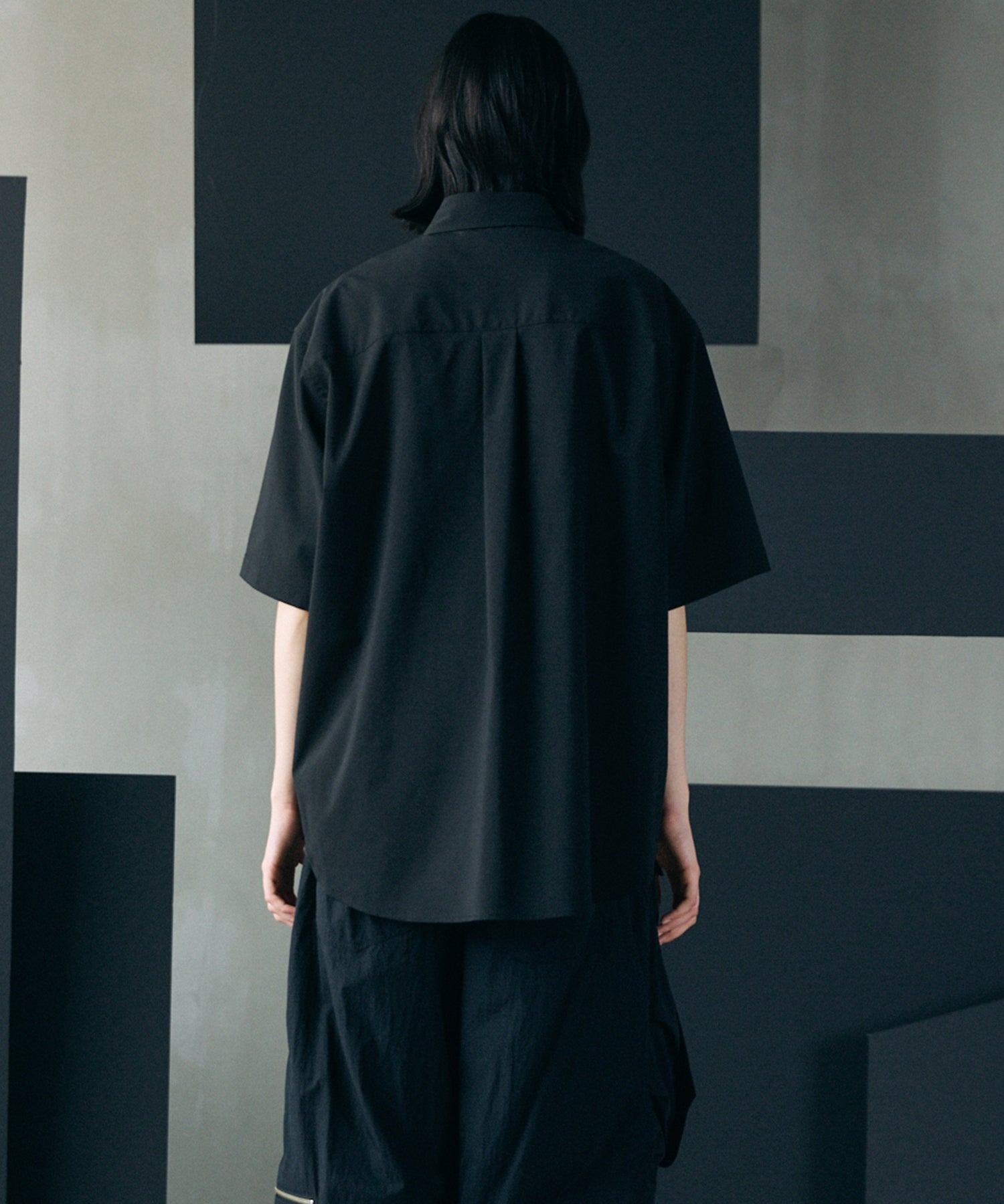 [26SS PRE-ORDER] Airy Striped Gabardine Prime-Over Short-sleeved Shirt