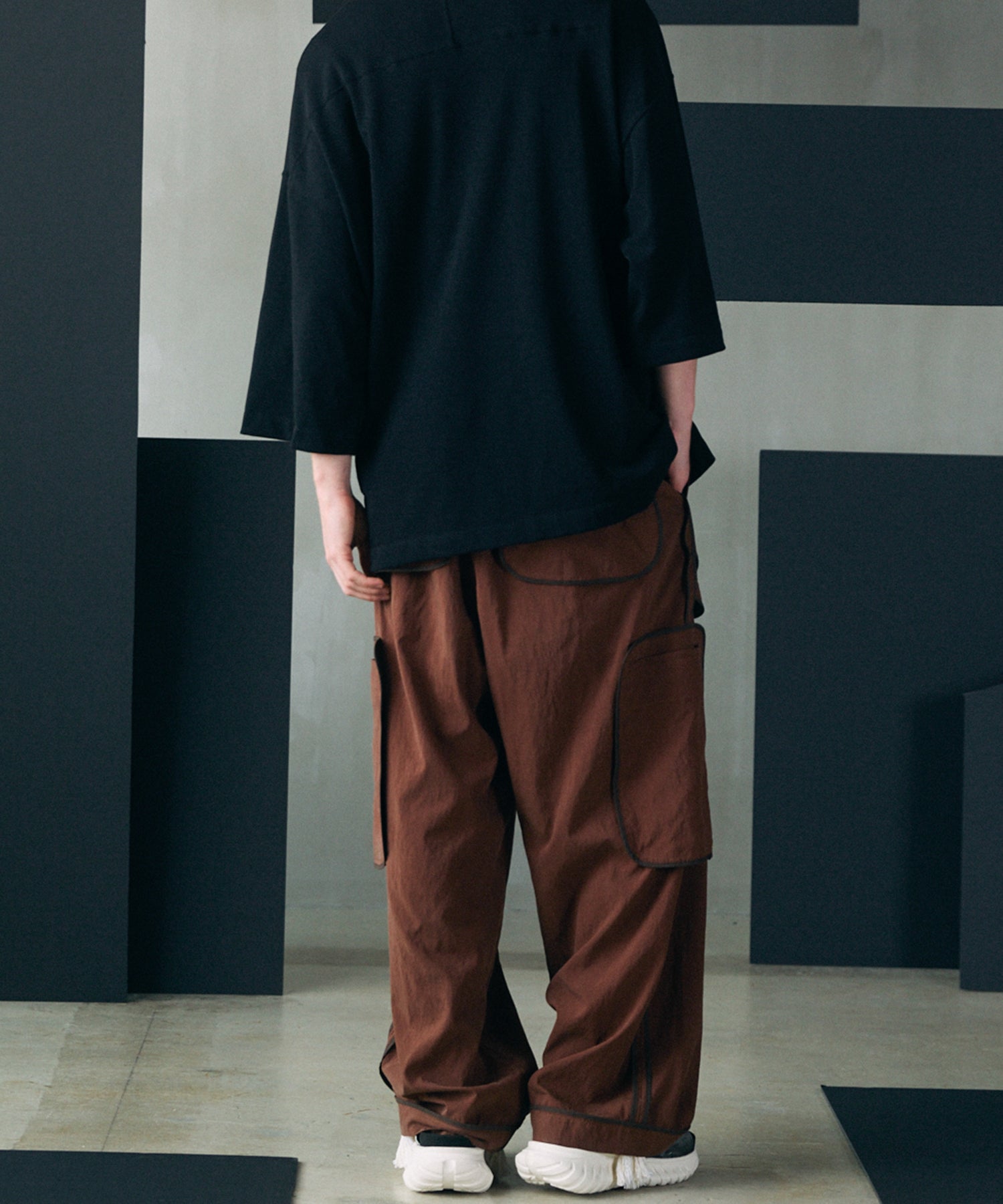 [26SS PRE-ORDER] Airy Striped Gabardine Prime-Wide Two-tuck Pants