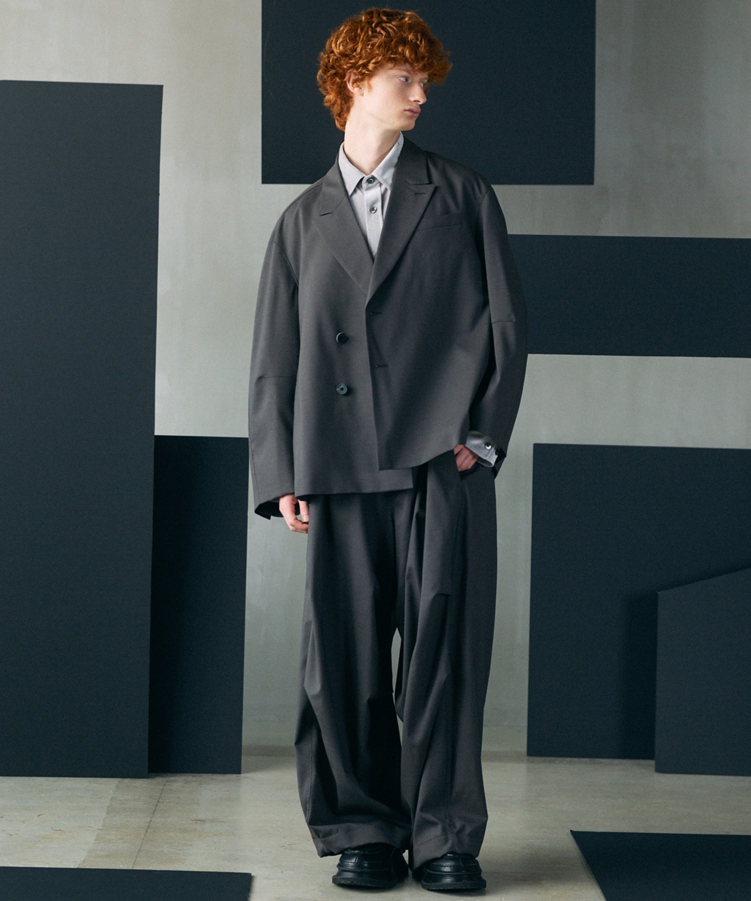 【26AW PRE-ORDER】3D Sleeve Prime-Over Semi-double Breasted Jacket