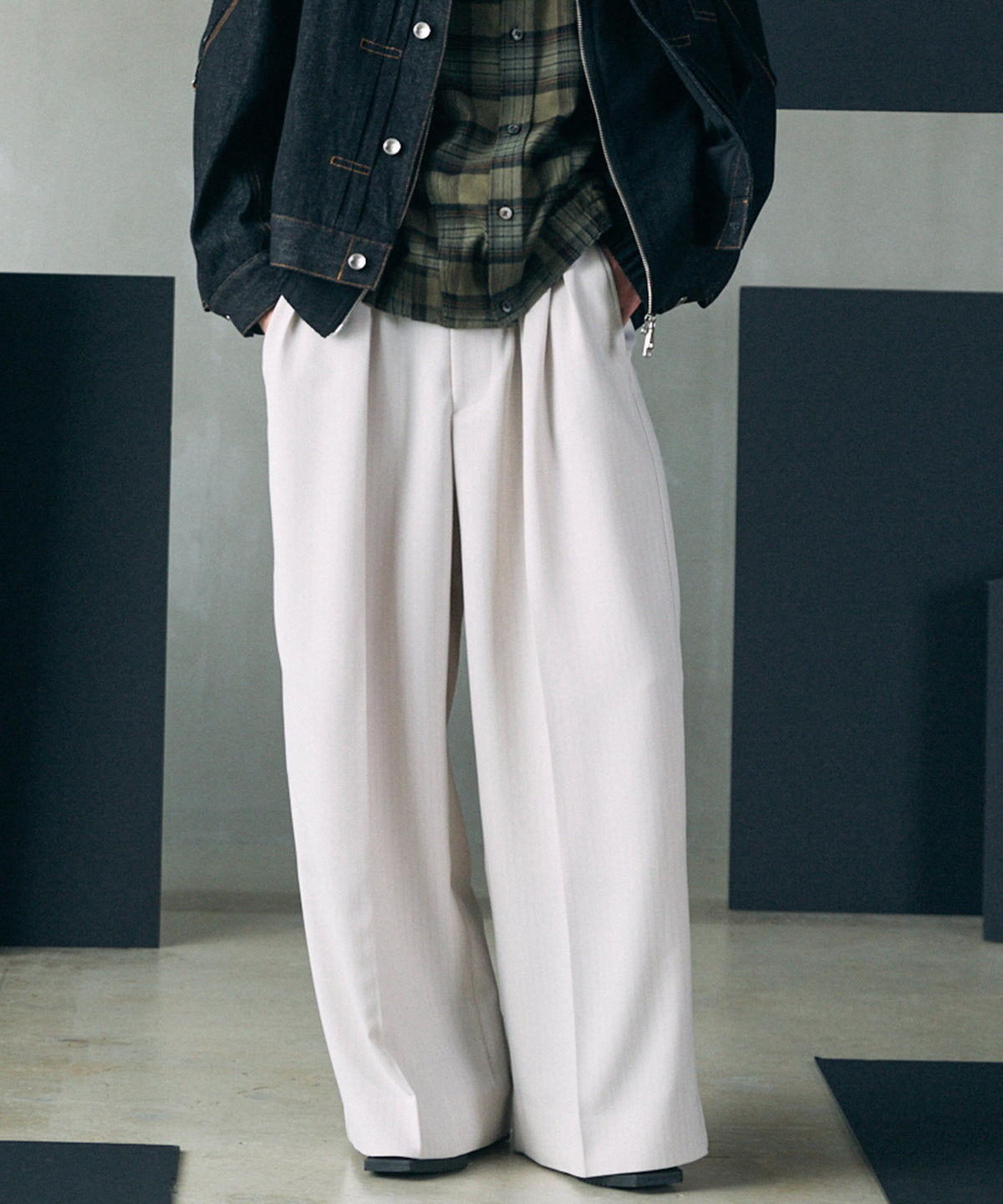 【26AW PRE-ORDER】フリーレンストライププライムワイド2タックスラックス