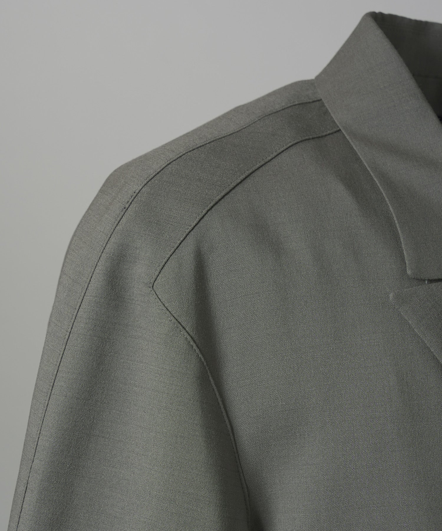 【26AW PRE-ORDER】3D Sleeve Prime-Over Semi-double Breasted Jacket