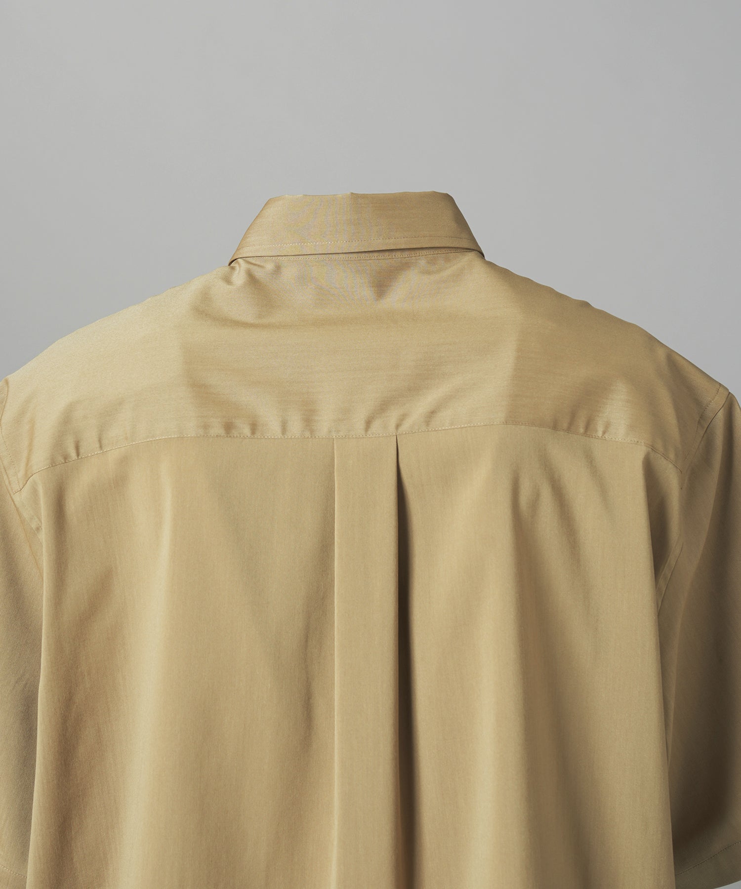 [26SS PRE-ORDER] Airy Striped Gabardine Prime-Over Short-sleeved Shirt