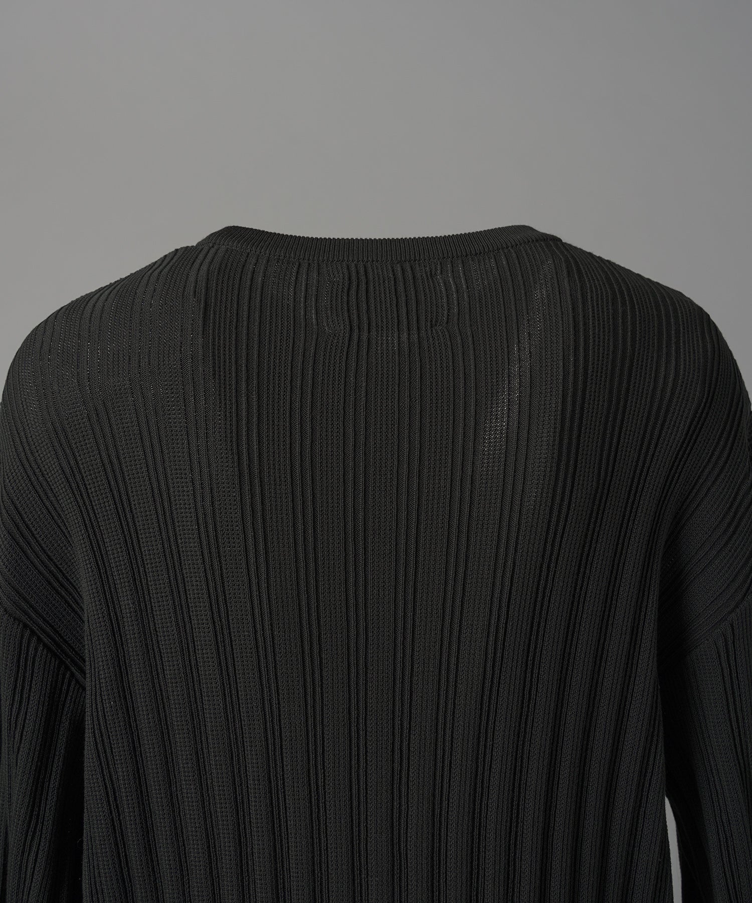 【26AW PRE-ORDER】Shadow Stripe Prime-Over Henley Neck Knit Sweater