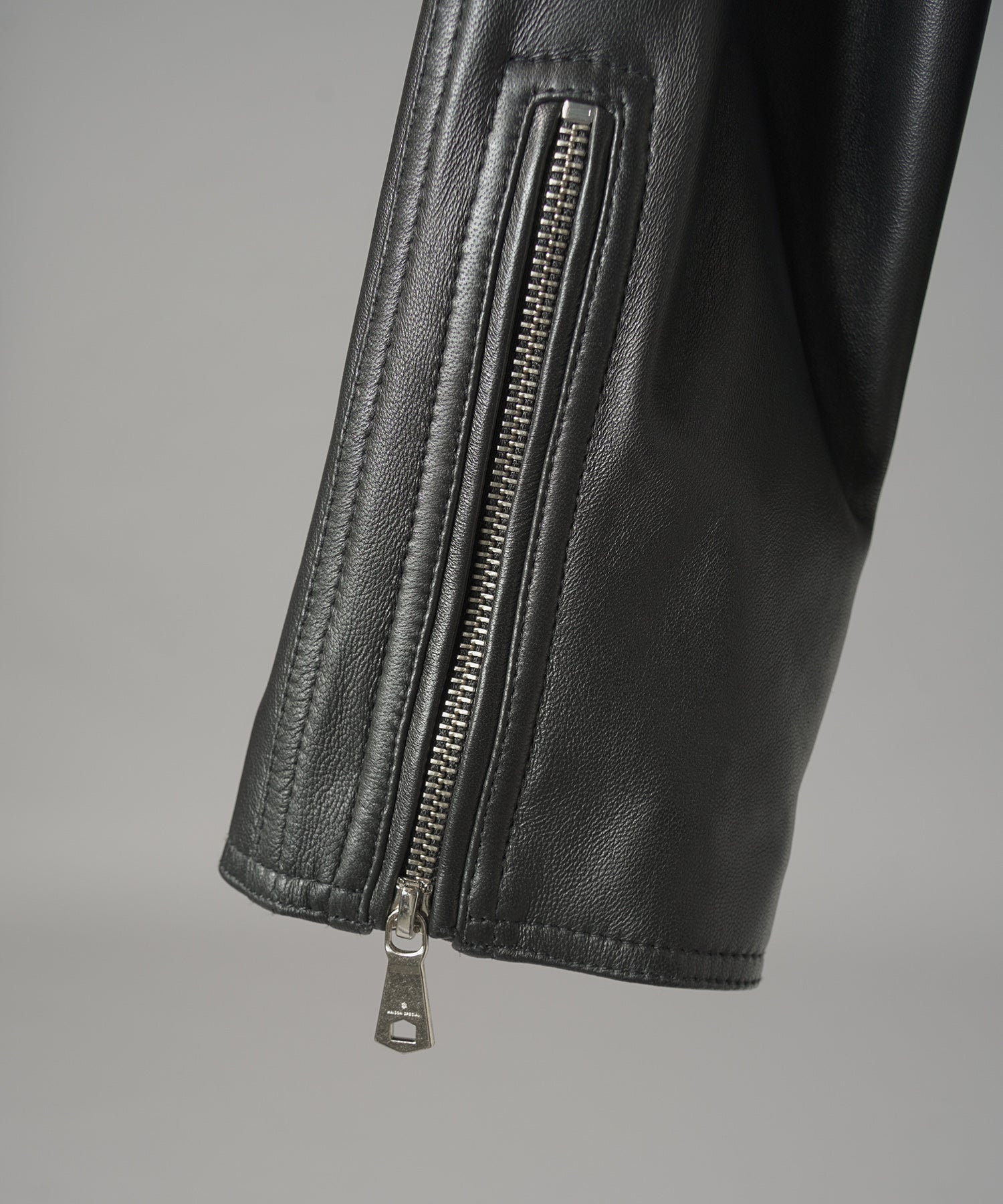 【26AW PRE-ORDER】Dress-Fit Sheep Leather Double Rider Jacket