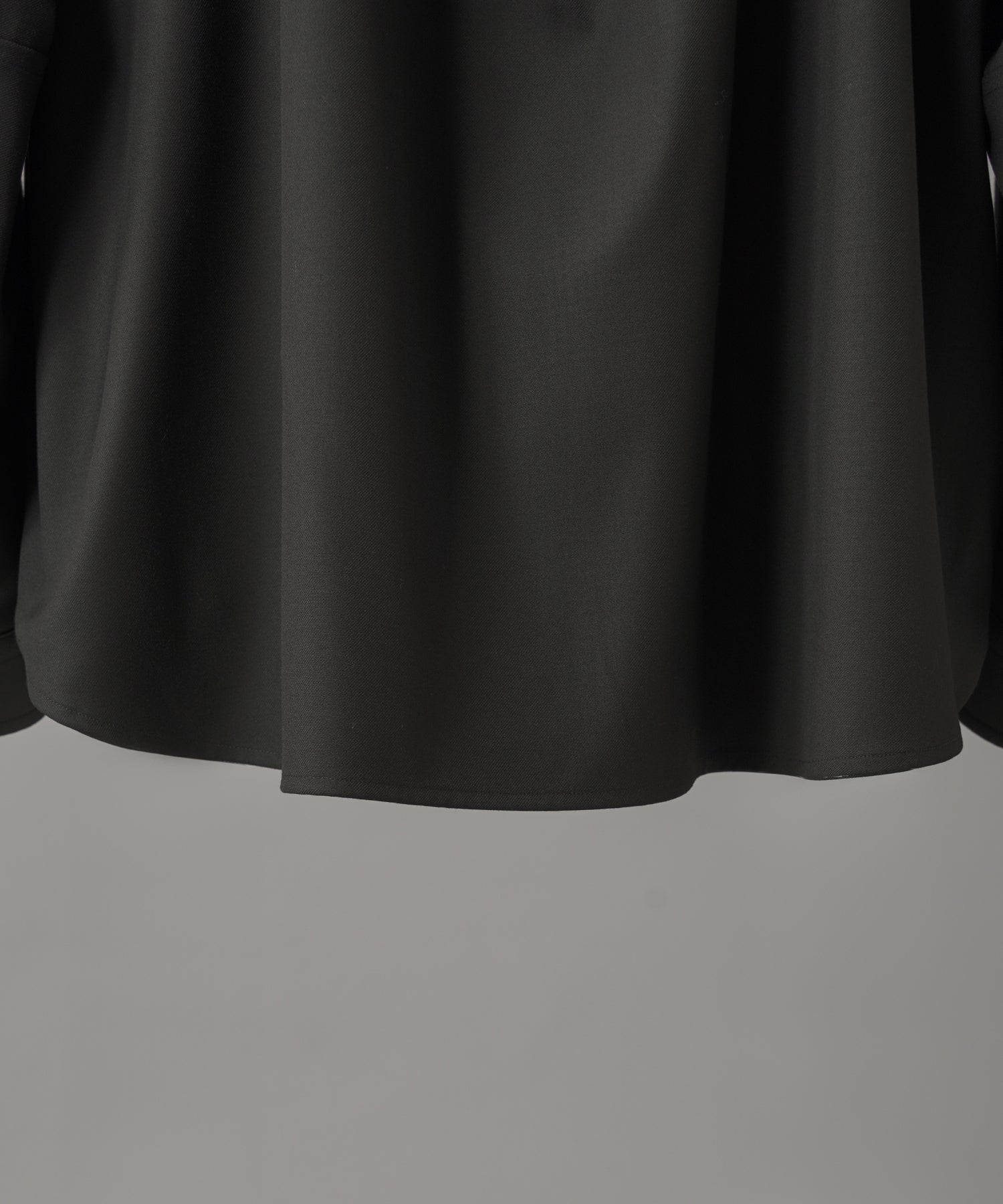 【26AW PRE-ORDER】TW Drapery Gabardine Prime-Over Ovoid Sleeve Shirt