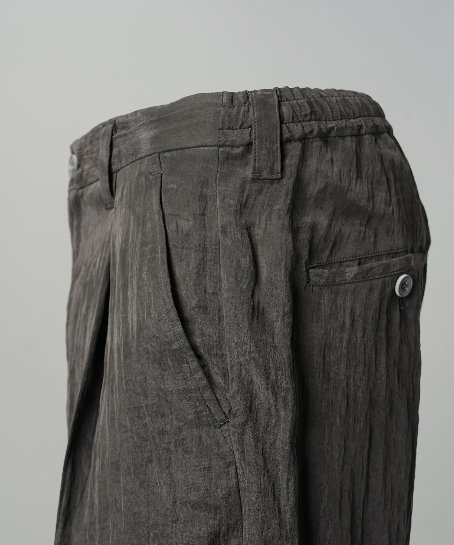 [26AW PRE-ORDER] Banana Curve Silhouette Prime-Wide Cargo Trousers