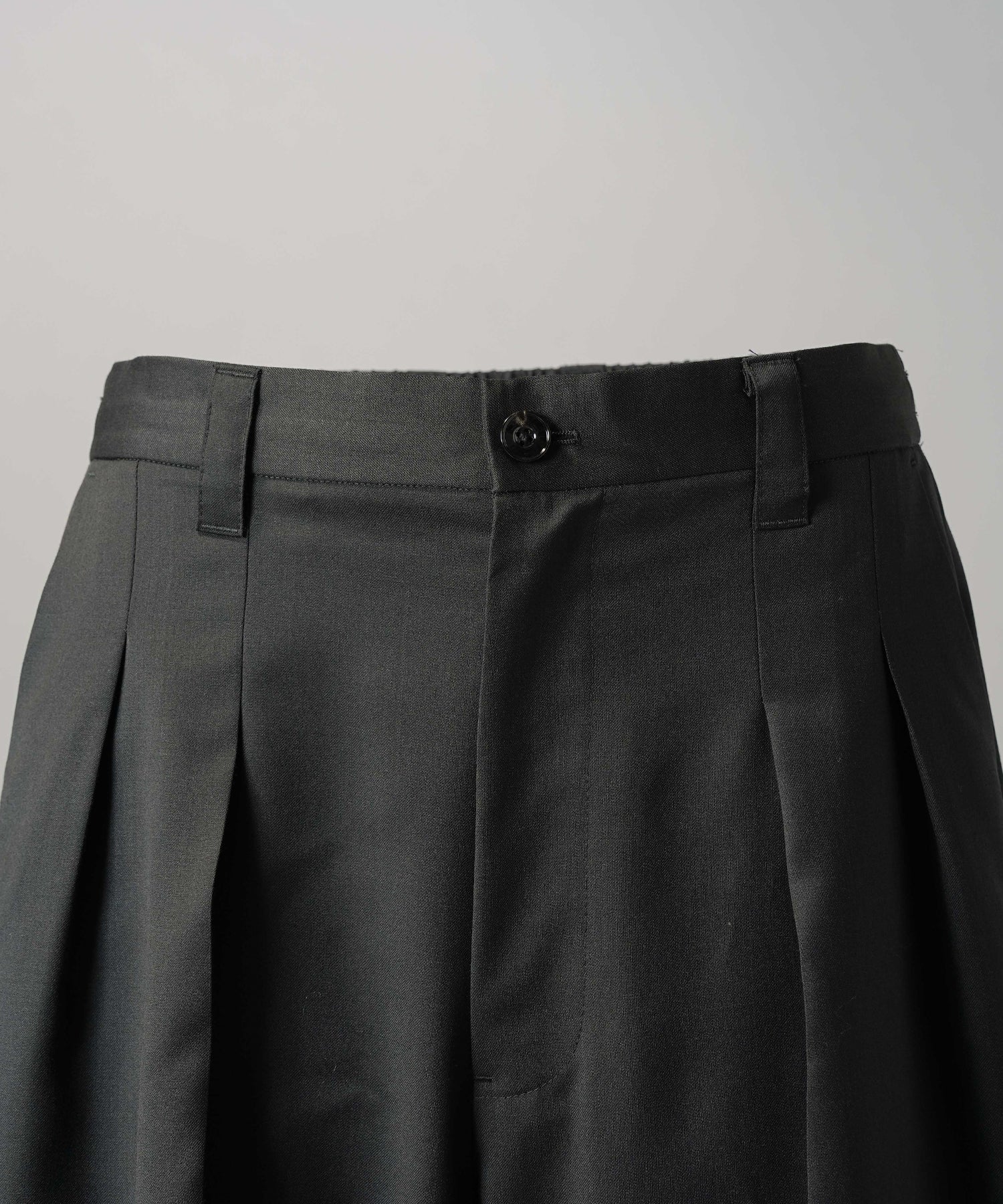 【26AW PRE-ORDER】【Ermenegildo Zegna Fabric】Prime-Wide Two-tuck Trousers