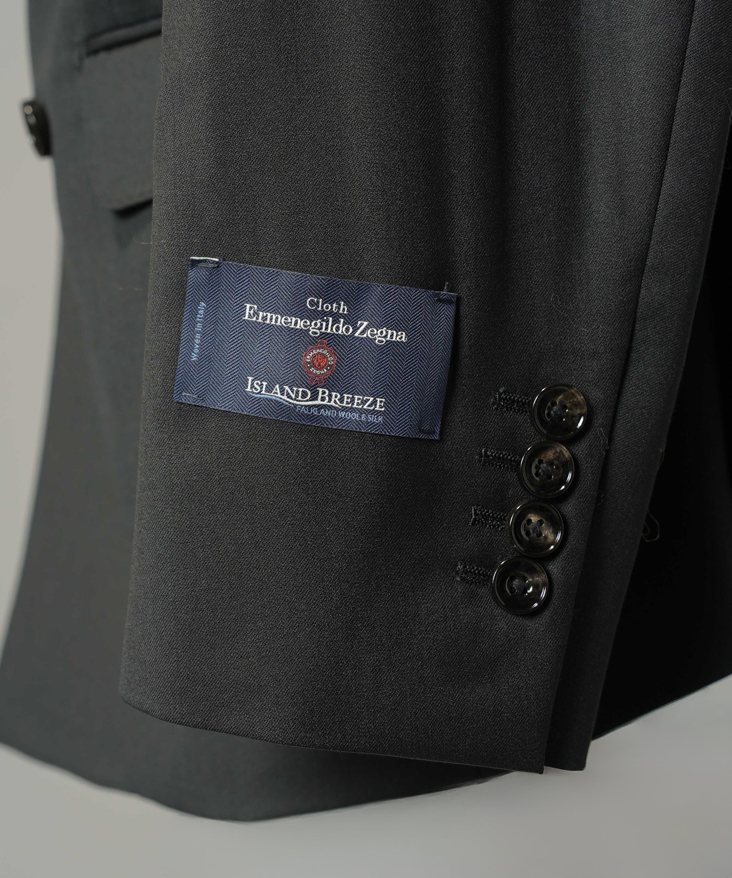 【26AW PRE-ORDER】【Ermenegildo Zegna Fabric】Dress-Fit Double-breasted Tailored Jacket