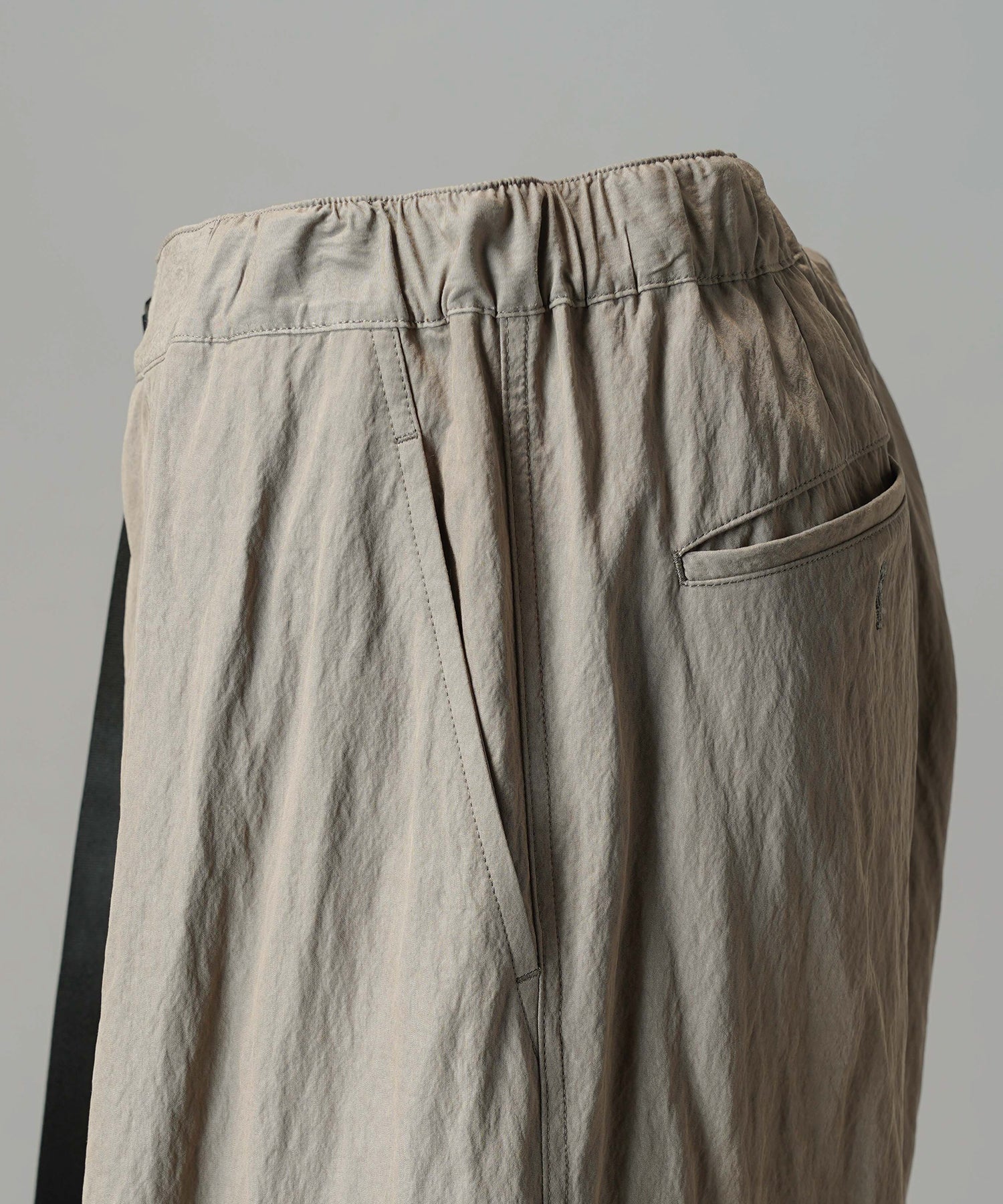 [26AW PRE-ORDER] Banana Curve Silhouette Prime-Wide Cargo Trousers