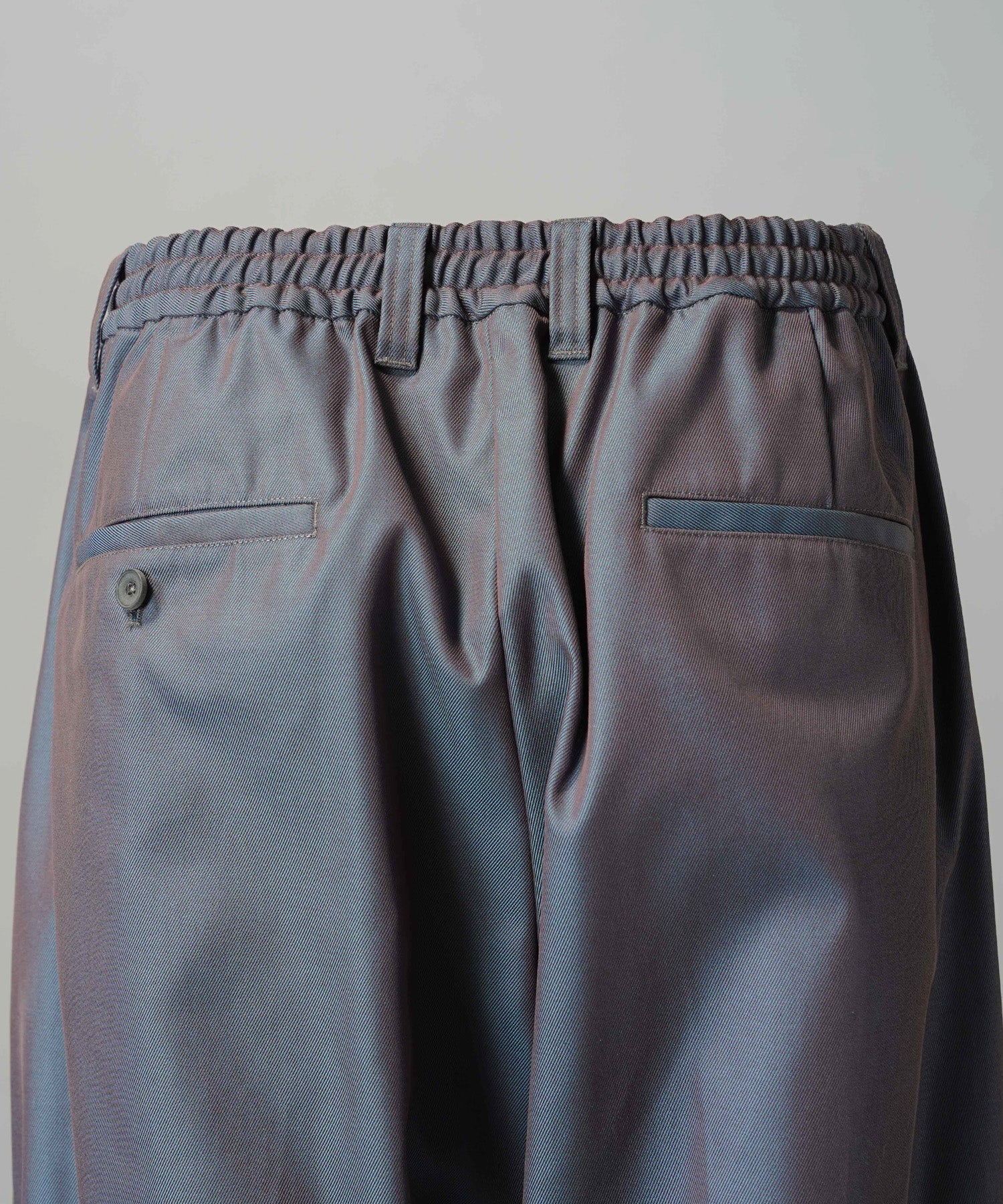 【26AW PRE-ORDER】120/2/2 Suvin Cotton Gabardine Prime-Wide Two-Tuck Pants