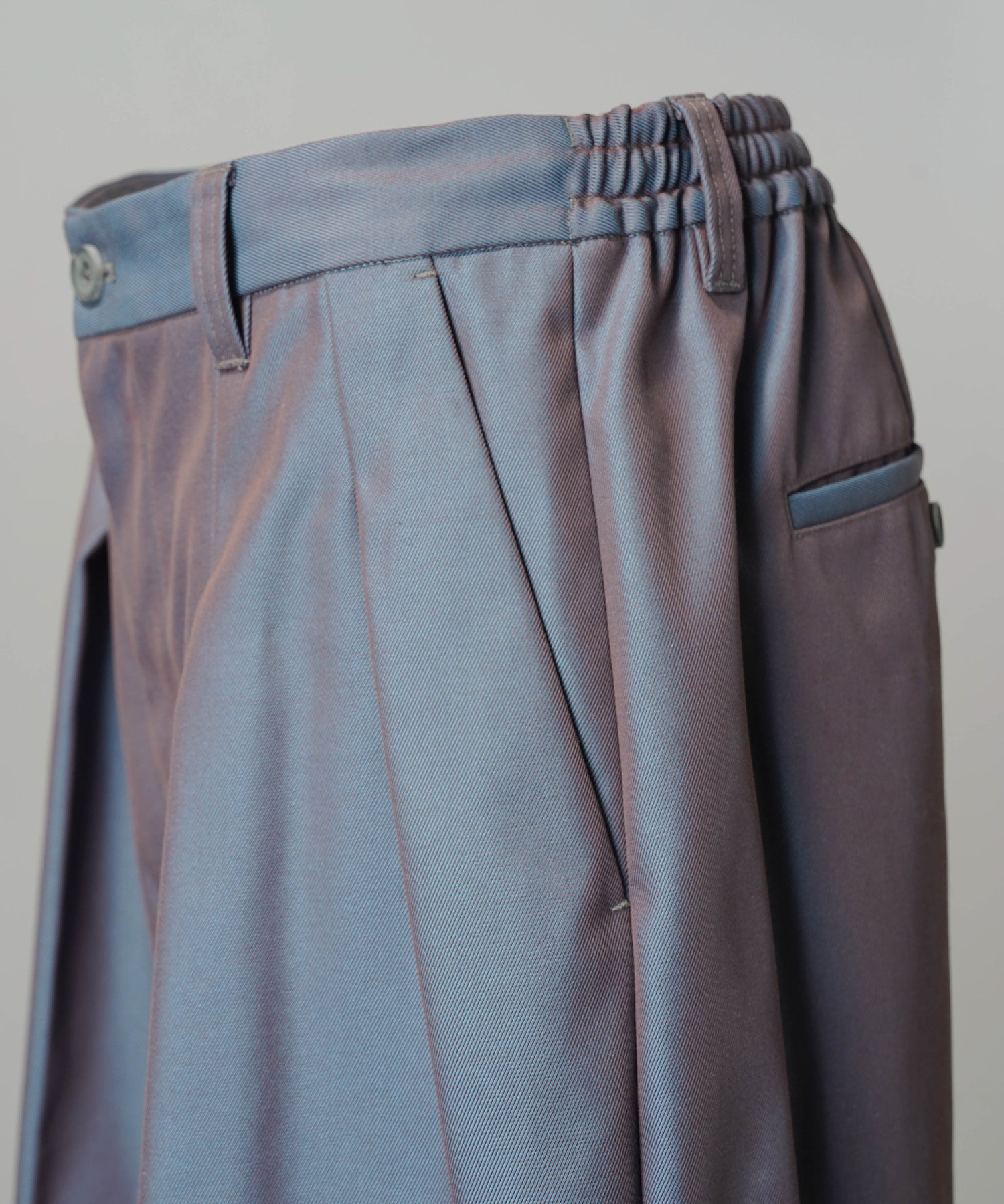 【26AW PRE-ORDER】120/2/2 Suvin Cotton Gabardine Prime-Wide Two-Tuck Pants