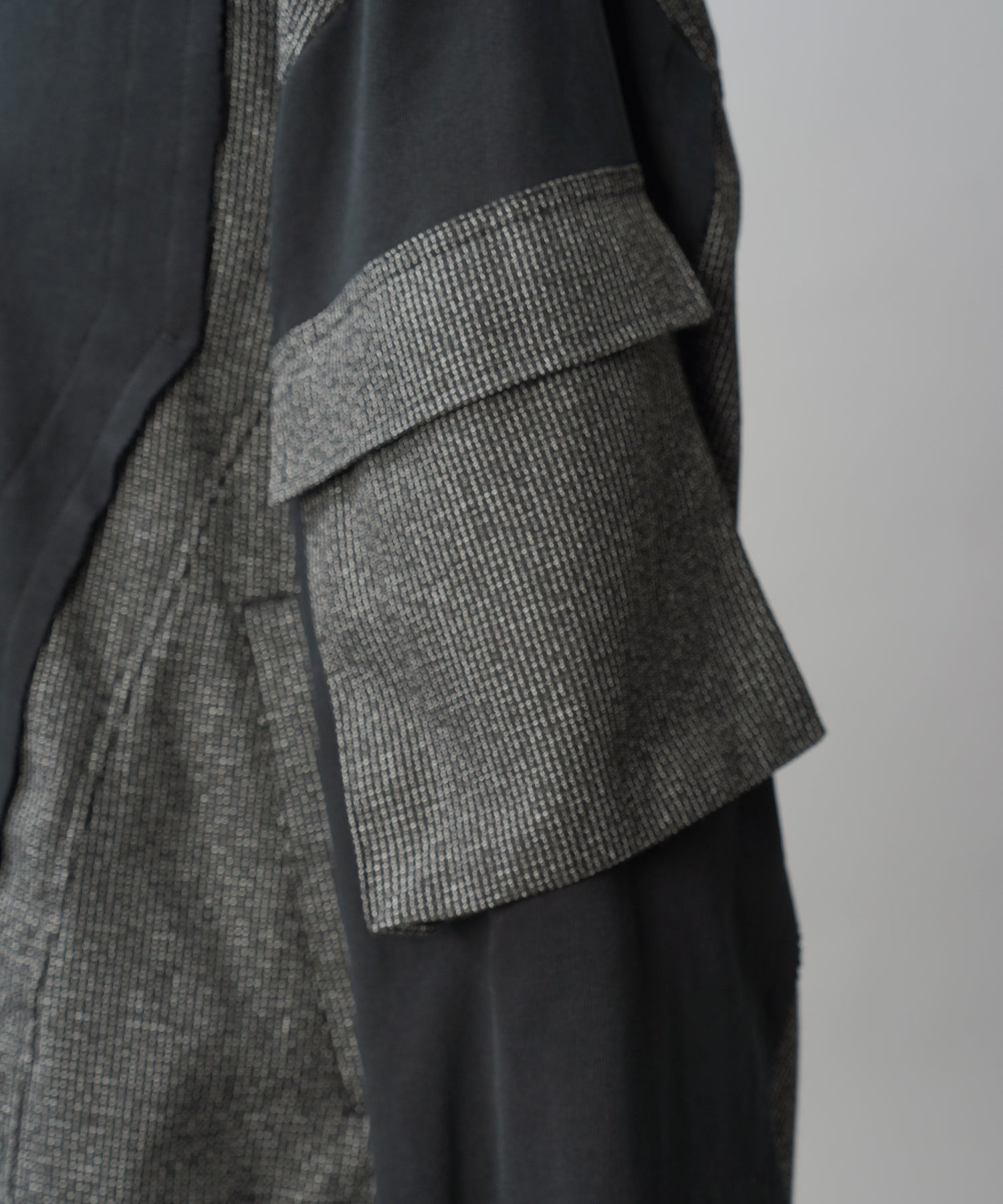 【26AW PRE-ORDER】異素材ドッキングプライムオーバージップパーカー